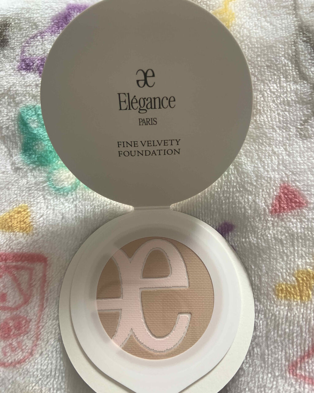 ファイン ヴェルヴェティ ファンデーション/Elégance/パウダーファンデーションを使ったクチコミ（2枚目）