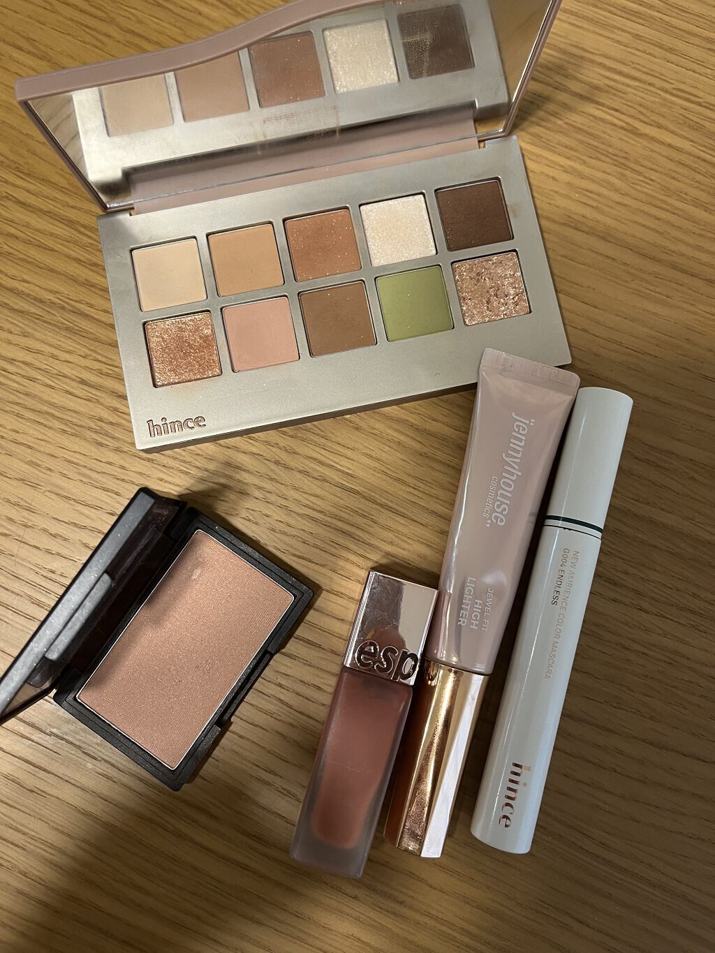 ニューアンビエンスカラーマスカラ/hince/マスカラを使ったクチコミ（1枚目）