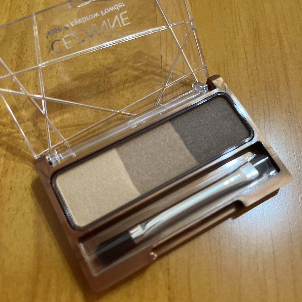 ノーズ&アイブロウパウダー/CEZANNE/パウダーアイブロウを使ったクチコミ(3枚目)