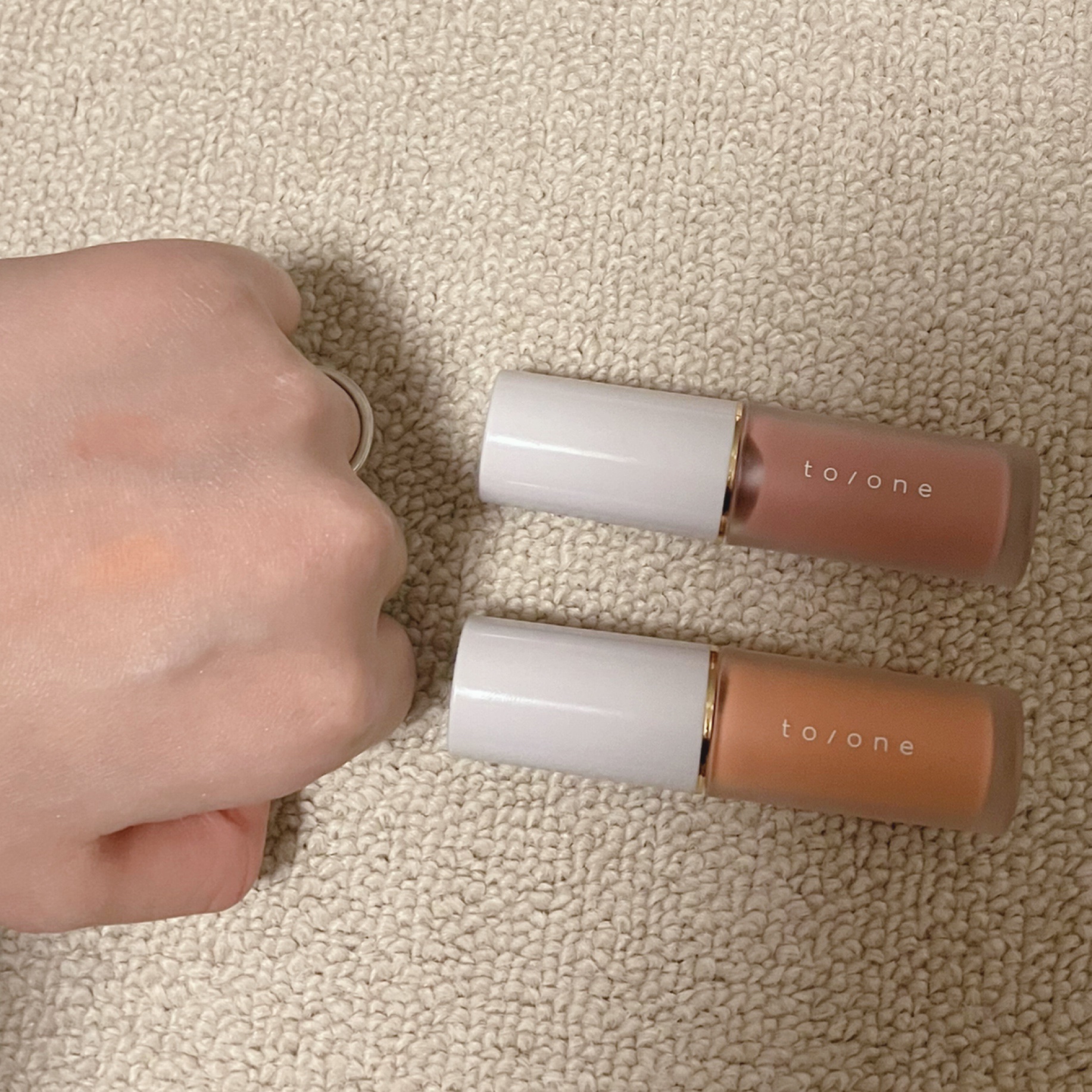 リキッド リップ アンド チーク 03 コーラル/to/one/リキッドチークを使ったクチコミ（2枚目）