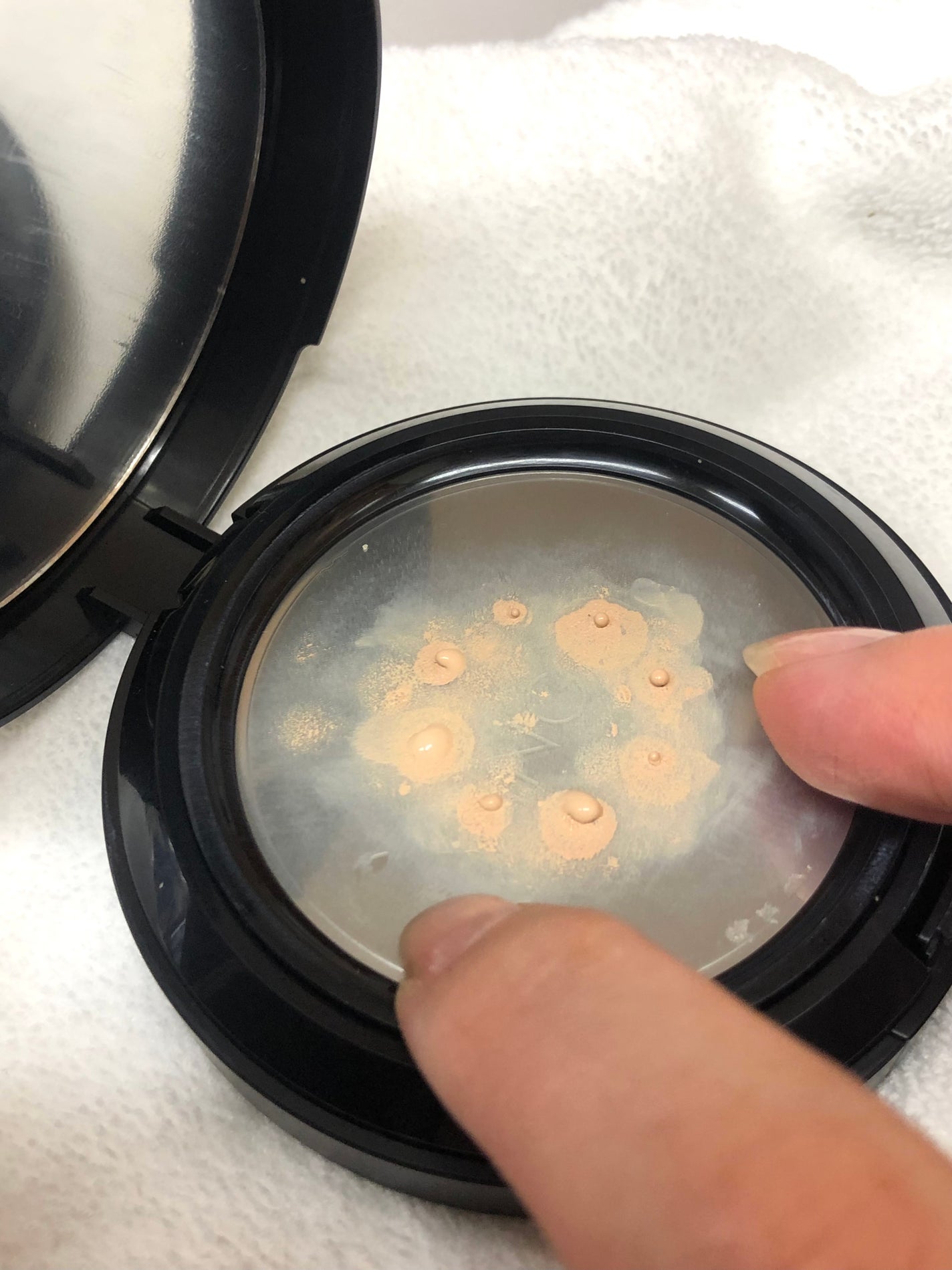 タトゥークッションファンデーション/INGA/クッションファンデーションを使ったクチコミ(5枚目)