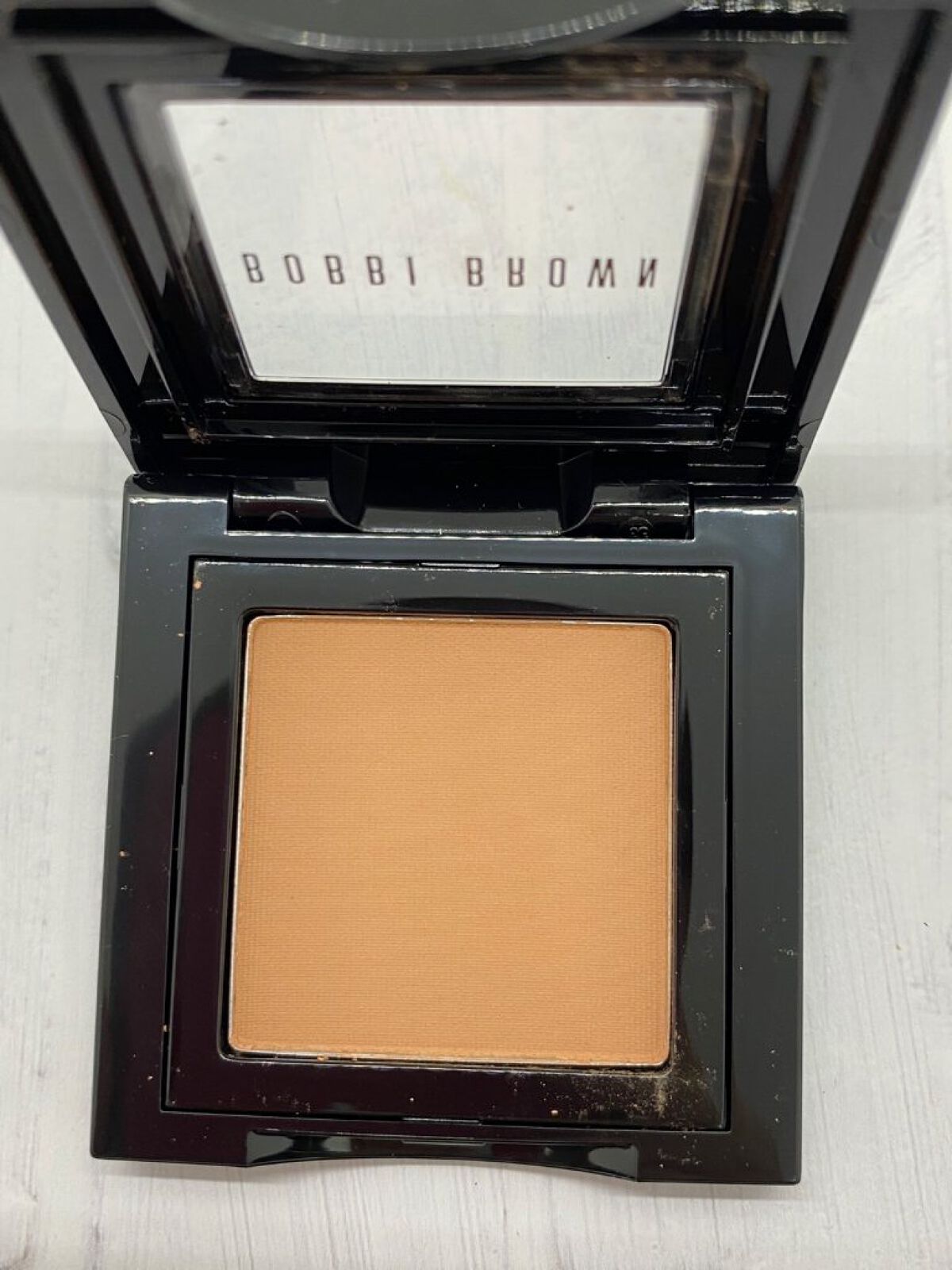 アイシャドウ　 14 トースト/BOBBI BROWN/単色アイシャドウを使ったクチコミ（2枚目）