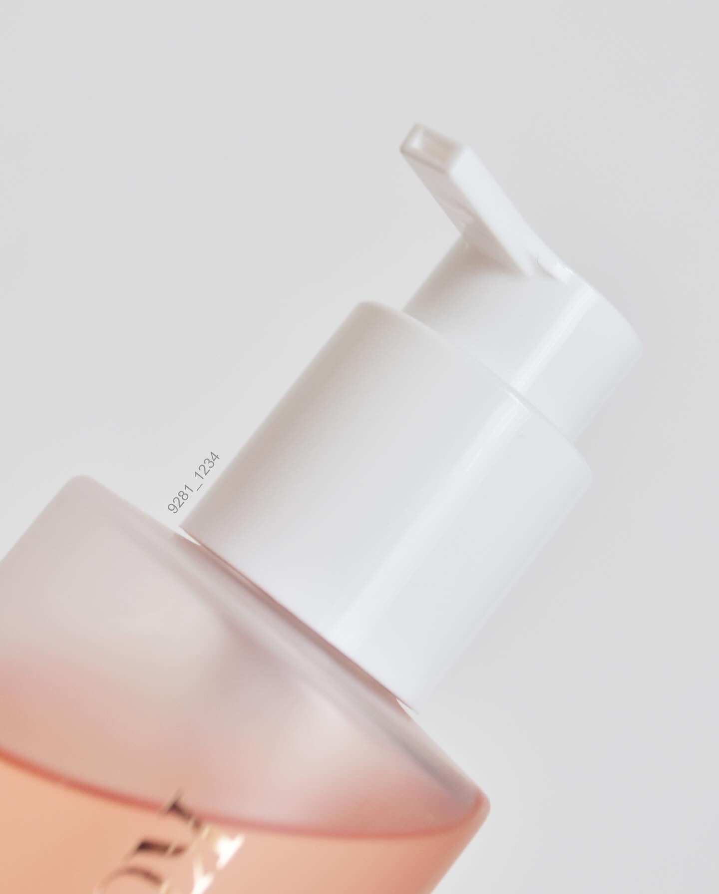 KOPHER レッドチノールリセットエージのクチコミ「𝐊𝐨𝐩𝐡𝐞𝐫
 𝐑𝐄𝐃𝐓𝐈𝐍𝐎𝐋 𝐑𝐄𝐒𝐄𝐓 𝐀𝐆𝐄

植物由来のレチノール*配合◎
メイクオ.....」（2枚目）