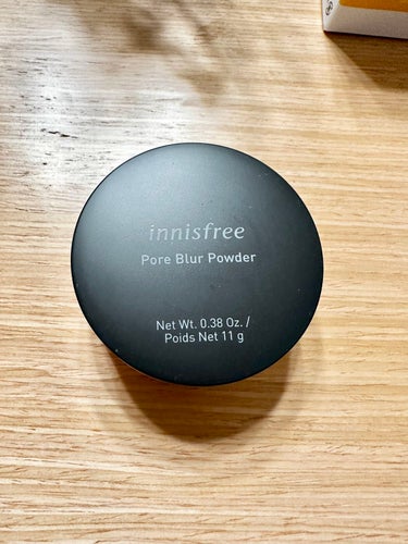 #innisfree #ポアブラー パウダーを買ってみた！

某LDKで絶対買い！ってあったので気になってテスター使ってみて即買い確定。

NARSのレフ粉みたいと評判らしい。
残念ながらNARSのやつ