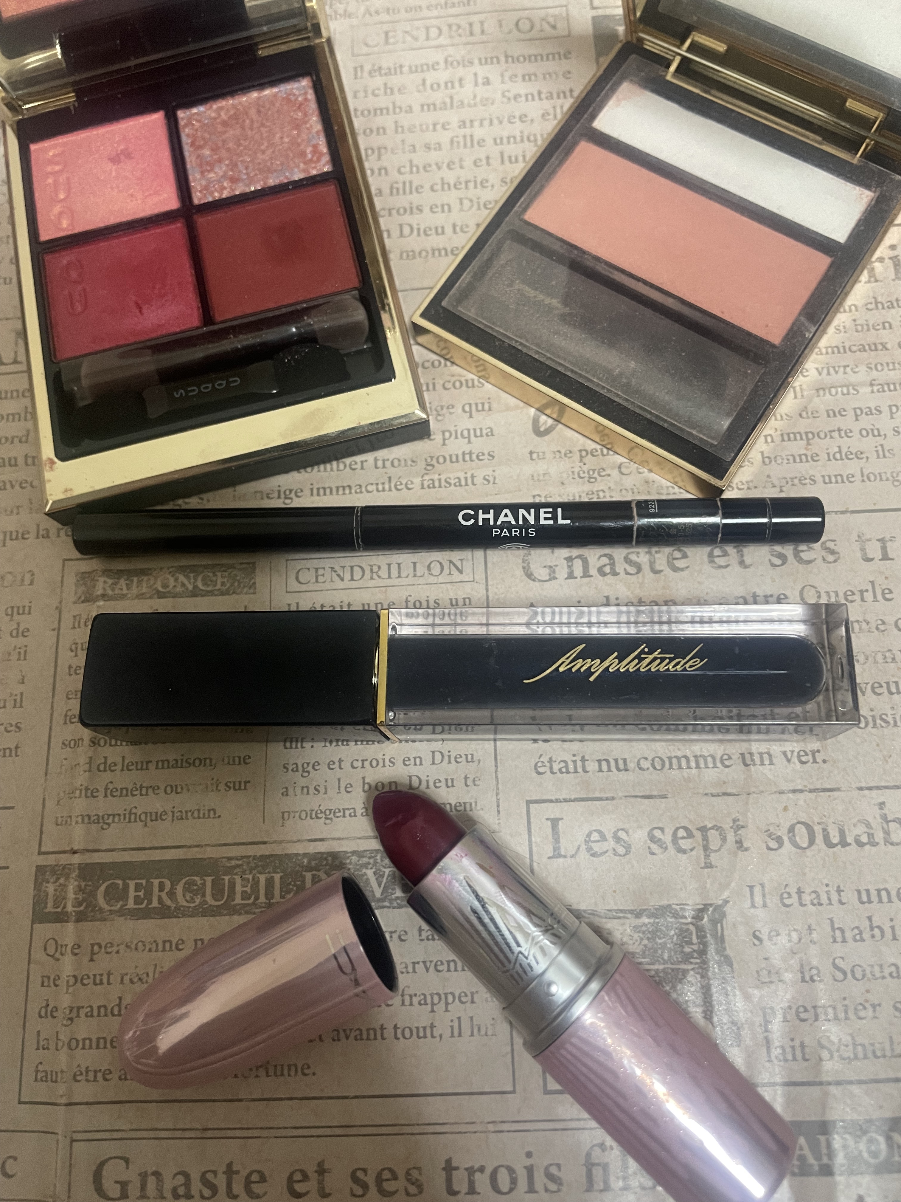 リップスティック アウト ウィズ ア バング(限定)/M・A・C/口紅を使ったクチコミ（1枚目）