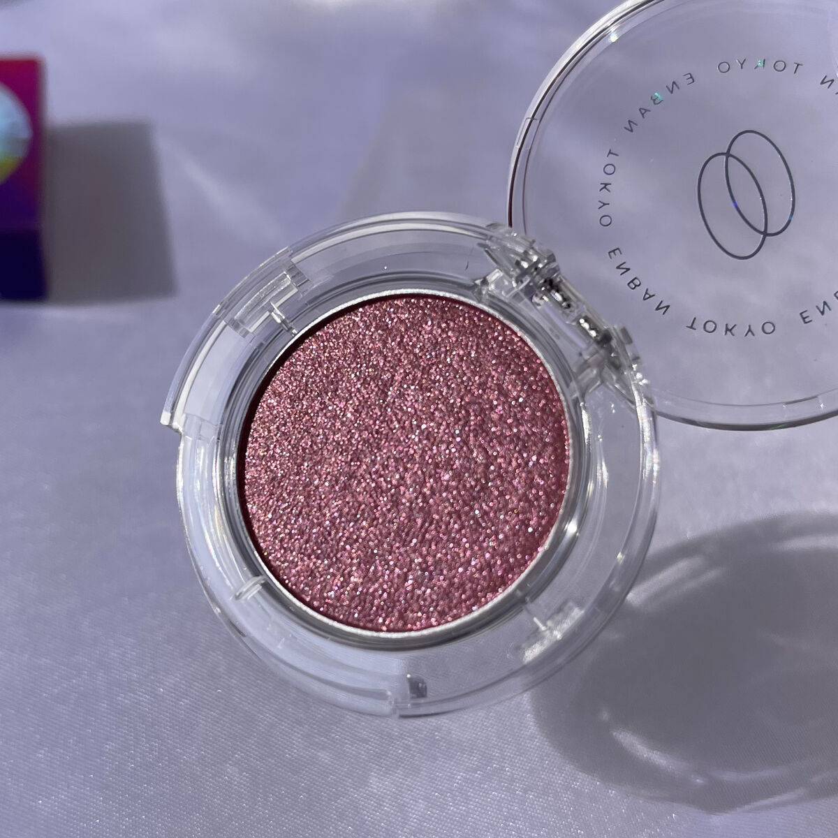 マルチグリッターカラー/ENBAN TOKYO/単色アイシャドウを使ったクチコミ（2枚目）