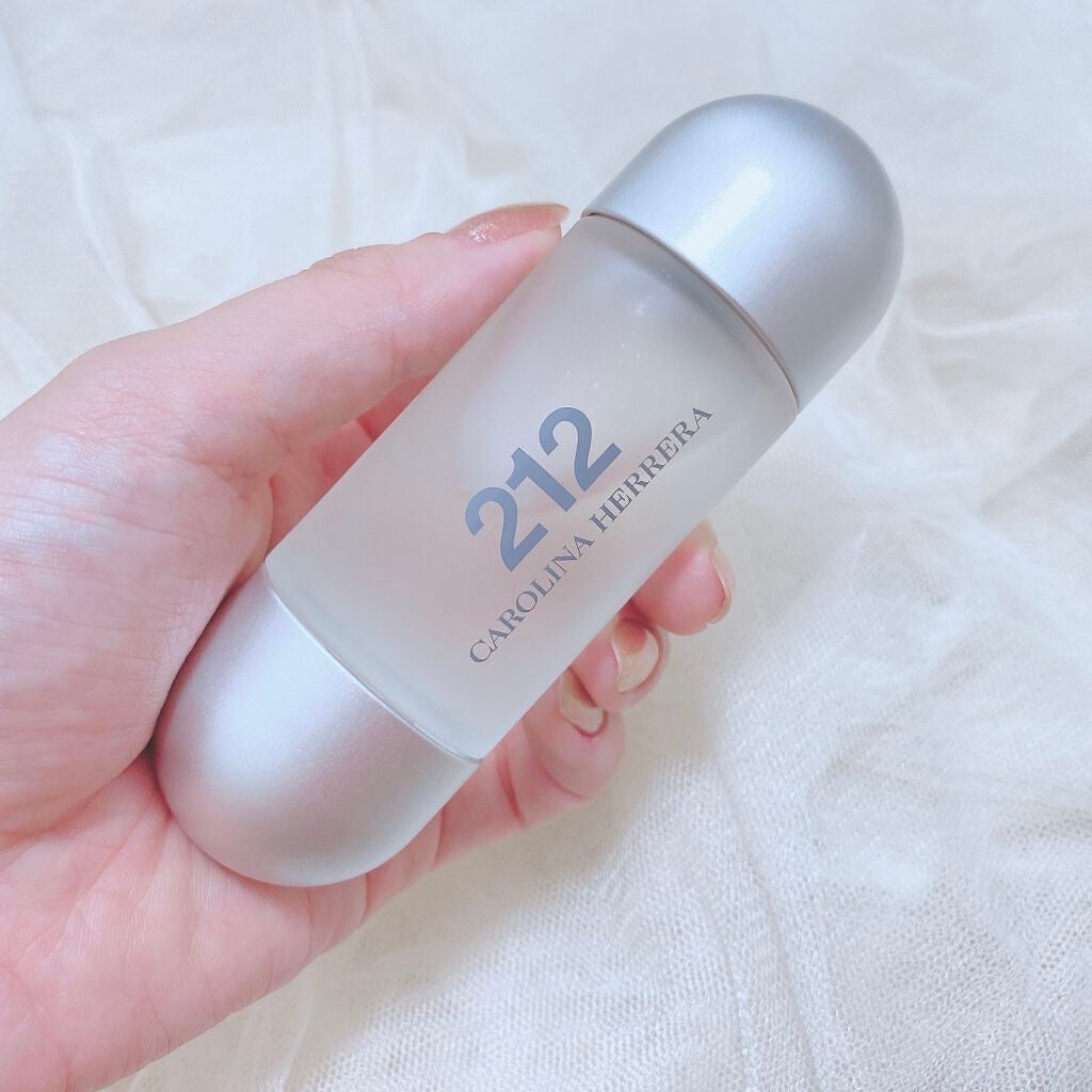 212 オーデトワレ/キャロライナ ヘレラ(海外)/香水(レディース)を使ったクチコミ(4枚目)