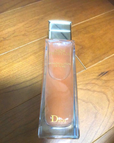 こんにちは😃

今回はこちらDior
プリステージ ローション ド ローズ をおすすめ🤗
150ml¥16200

美白をもとめて店頭に行った時に使わせてもらい肌がモチモチに😍これは❗️っと思い高額で一