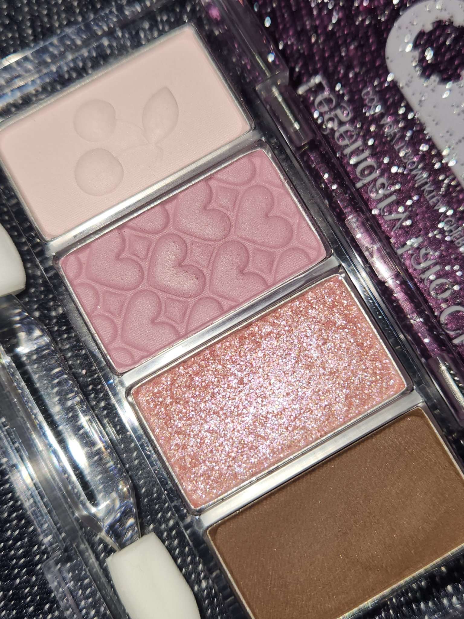 プレイカラーアイズミニ　リプレイコレクション レジェンダリーチェリー/ETUDE/アイシャドウパレットを使ったクチコミ（3枚目）