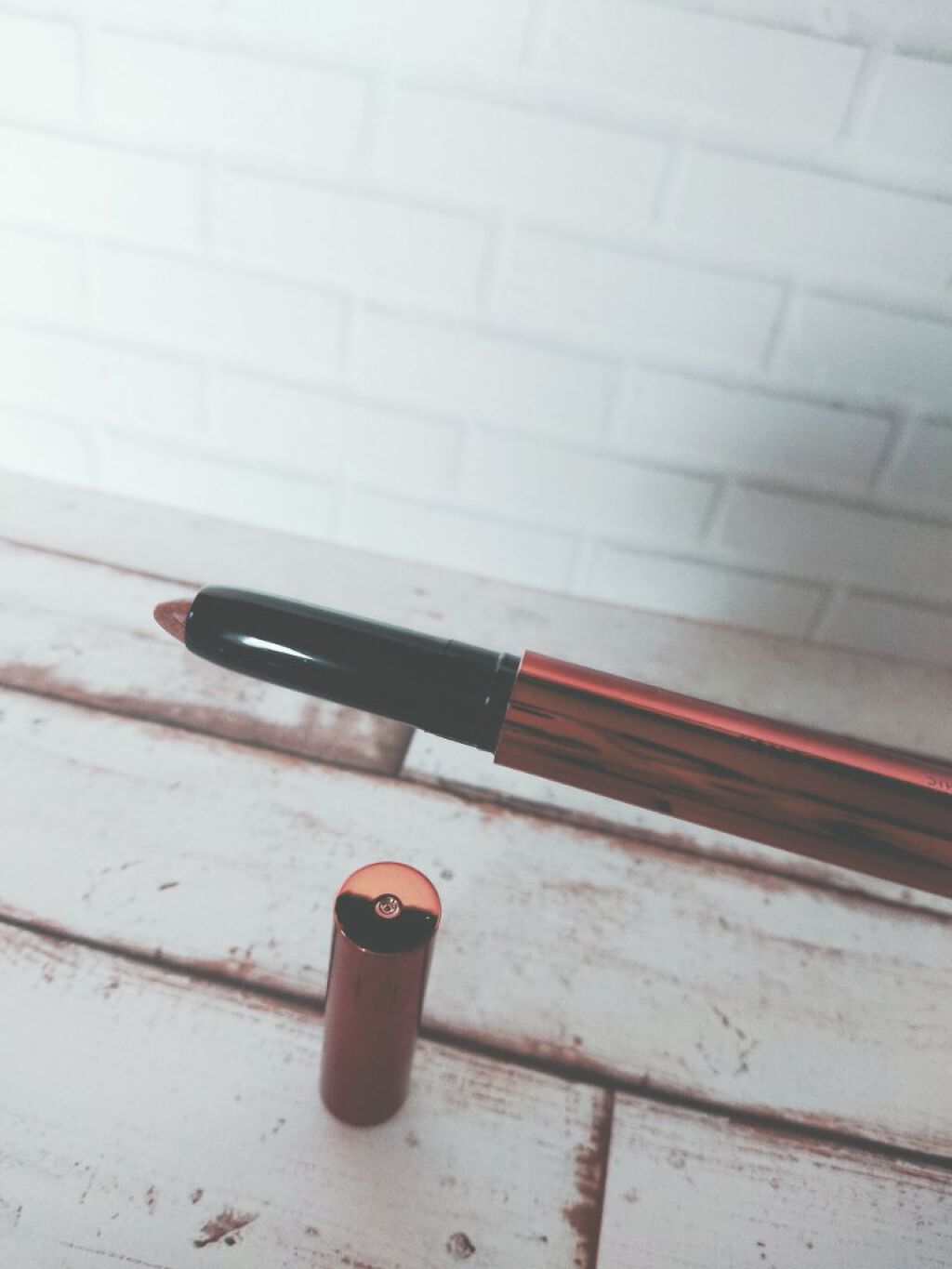 ノーバッジ シャドウ スティック/e.l.f. Cosmetics/スティックアイシャドウを使ったクチコミ（3枚目）