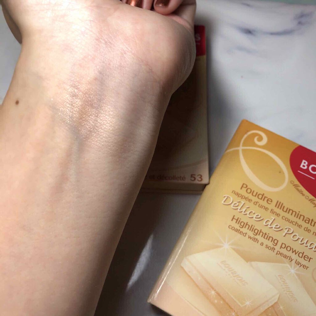 BOURJOIS デリス ドゥ プードルのクチコミ「
もう10年近く愛用している
ブルジョワパリスのデリス ドゥ プードル✨

ブルジョワパリスが.....」（3枚目）