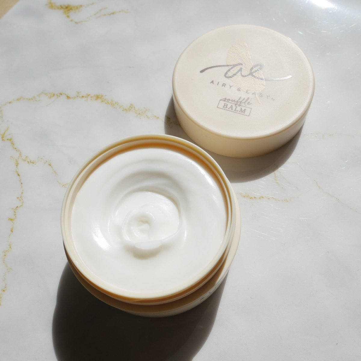 スフレヘアバーム/エアリー&イージー/ヘアバームを使ったクチコミ（1枚目）