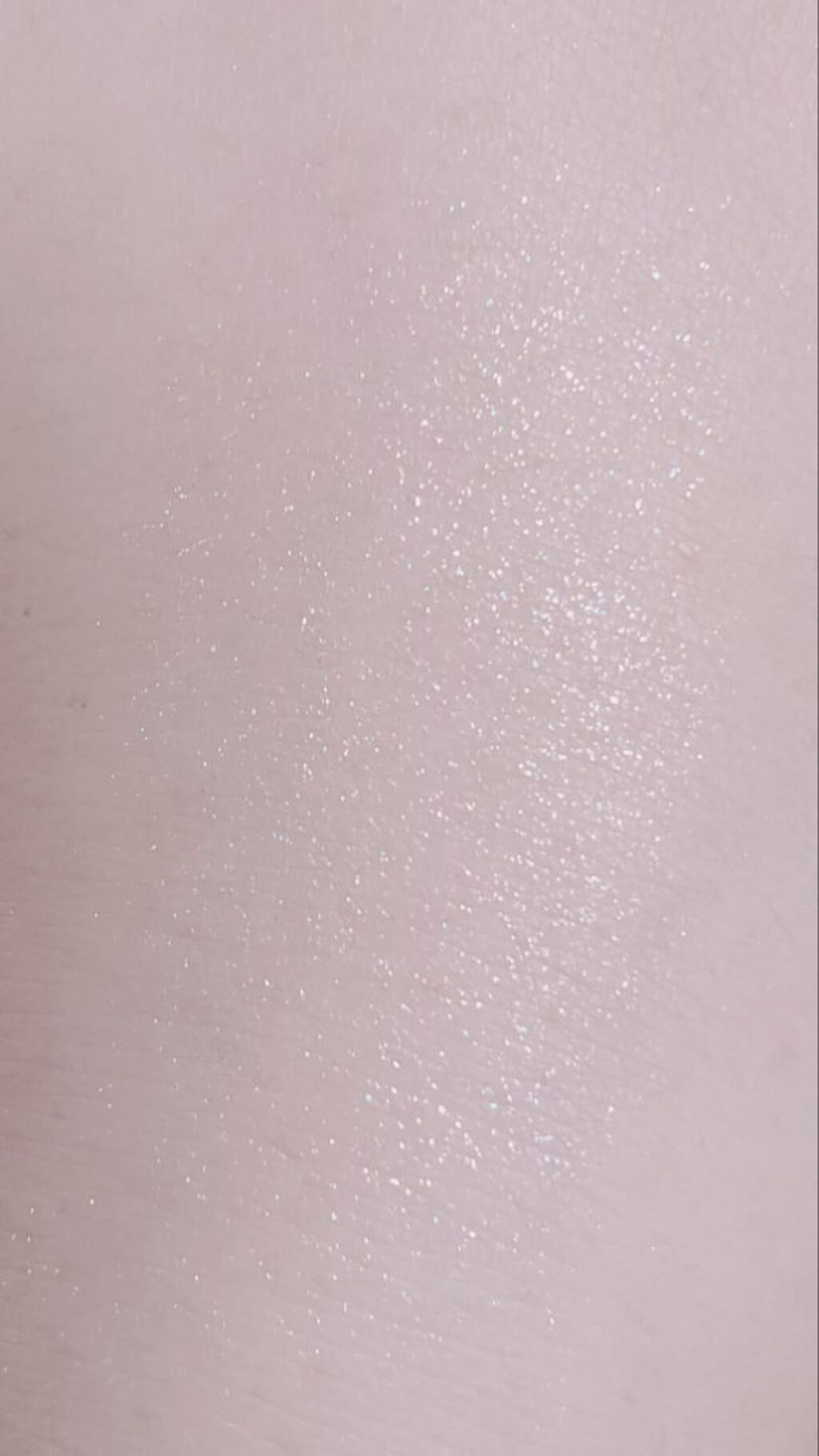  シアー グリッターアイズ/KiSS/単色アイシャドウを使ったクチコミ（3枚目）