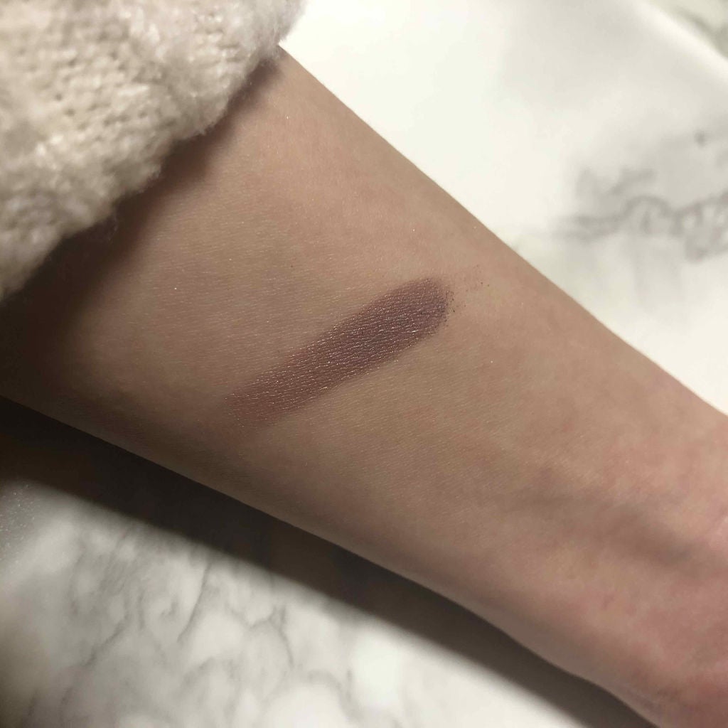 カラークイーン オイルシャドウ/ロレアル パリ/単色アイシャドウを使ったクチコミ(2枚目)