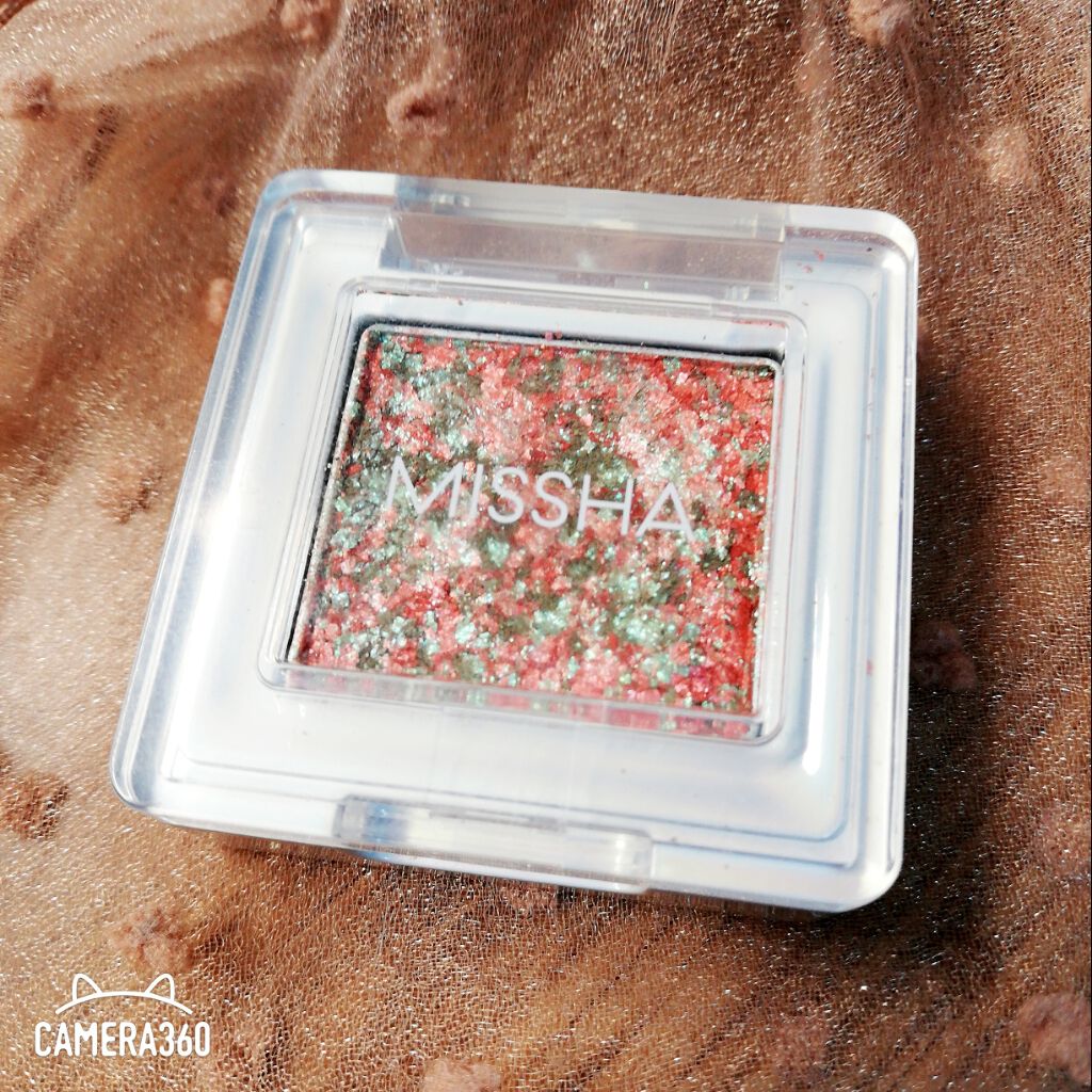 グリッタープリズム シャドウ/MISSHA/グリッターを使ったクチコミ（1枚目）