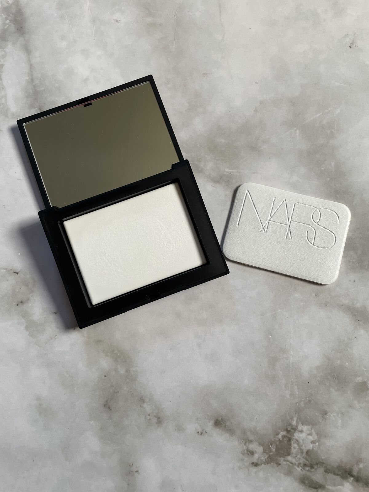 ライトリフレクティングセッティングパウダー　プレスト　N/NARS/プレストパウダーを使ったクチコミ（1枚目）