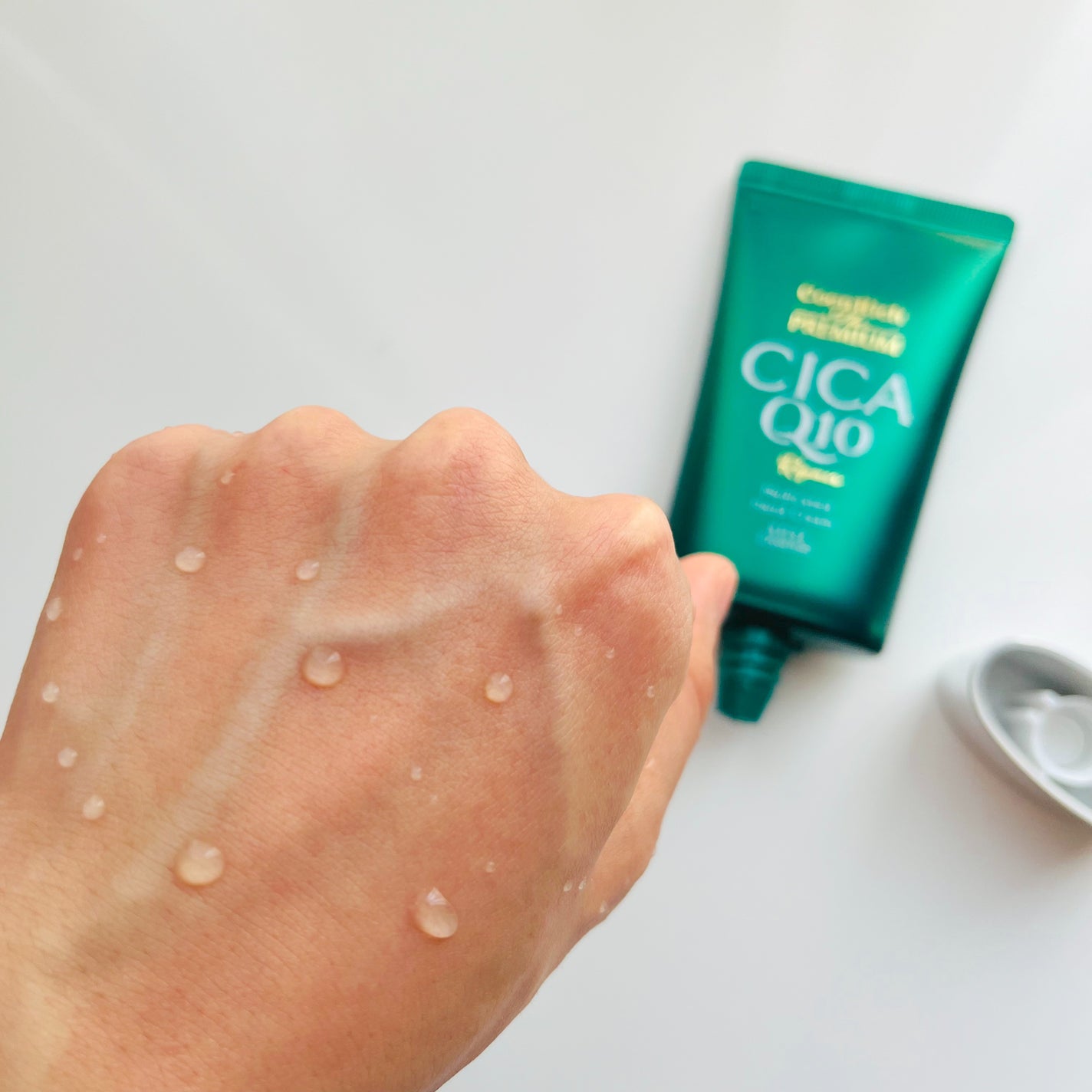 コエンリッチ ザ プレミアム 薬用CICAリペア ハンドクリーム N 【医薬部外品】/コエンリッチQ10/ハンドクリームを使ったクチコミ(4枚目)