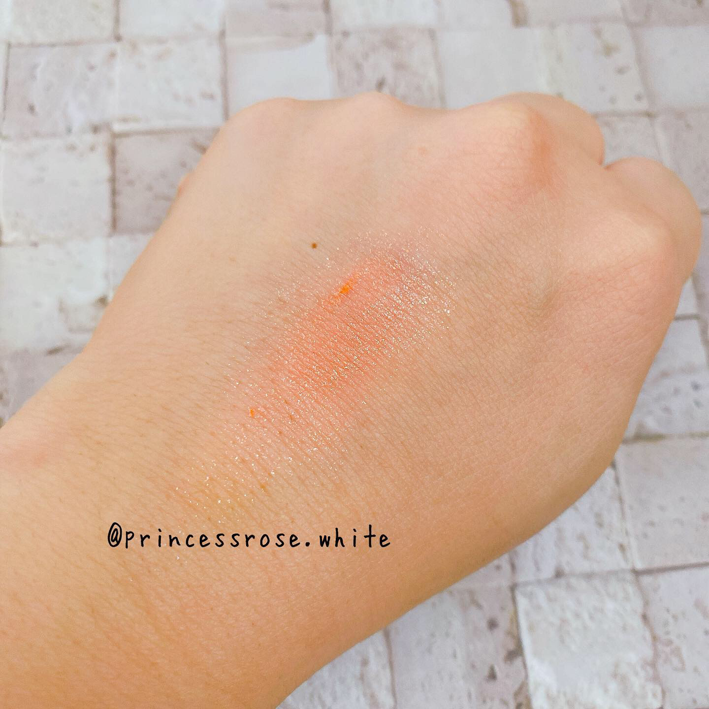 グリッタープリズム シャドウ/MISSHA/グリッターを使ったクチコミ（2枚目）