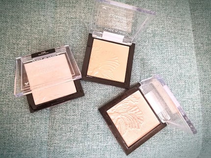 MegaGlo Highlighting Powder/wet 'n' wild/パウダーハイライトを使ったクチコミ(1枚目)