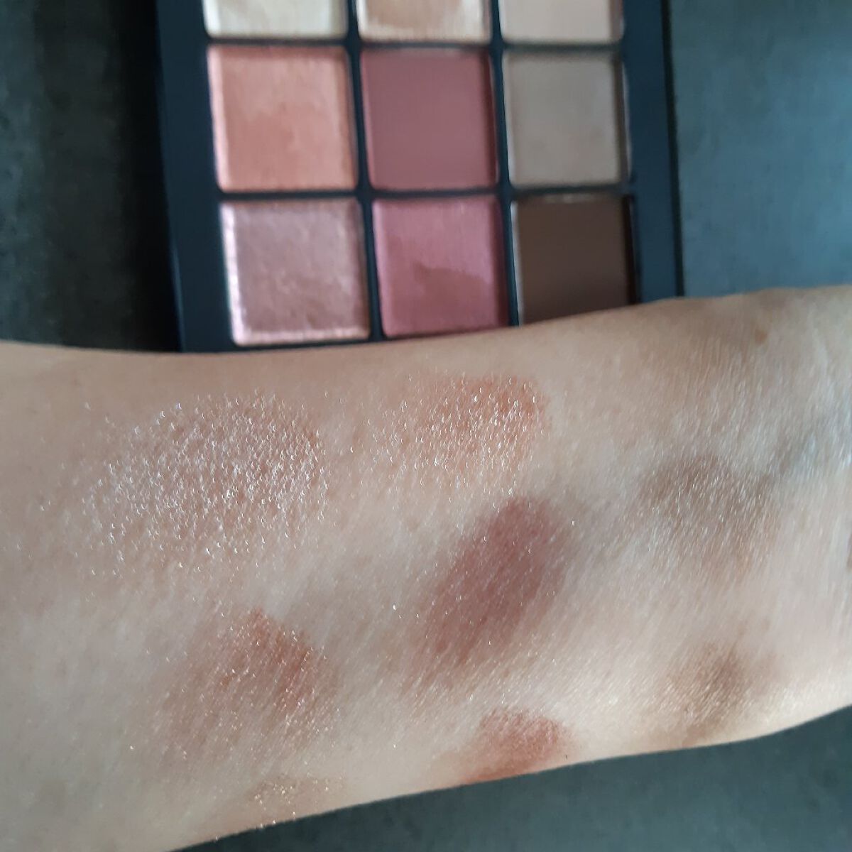 アンインヒビテッド アイシャドーパレット S /NARS/アイシャドウパレットを使ったクチコミ(3枚目)