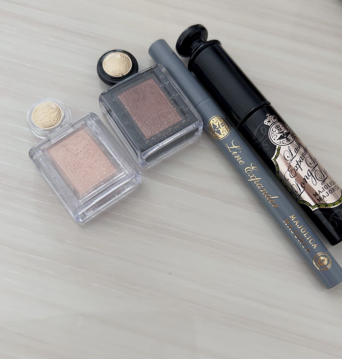 シャドーカスタマイズ (フローティング)/MAJOLICA MAJORCA/単色アイシャドウを使ったクチコミ（2枚目）
