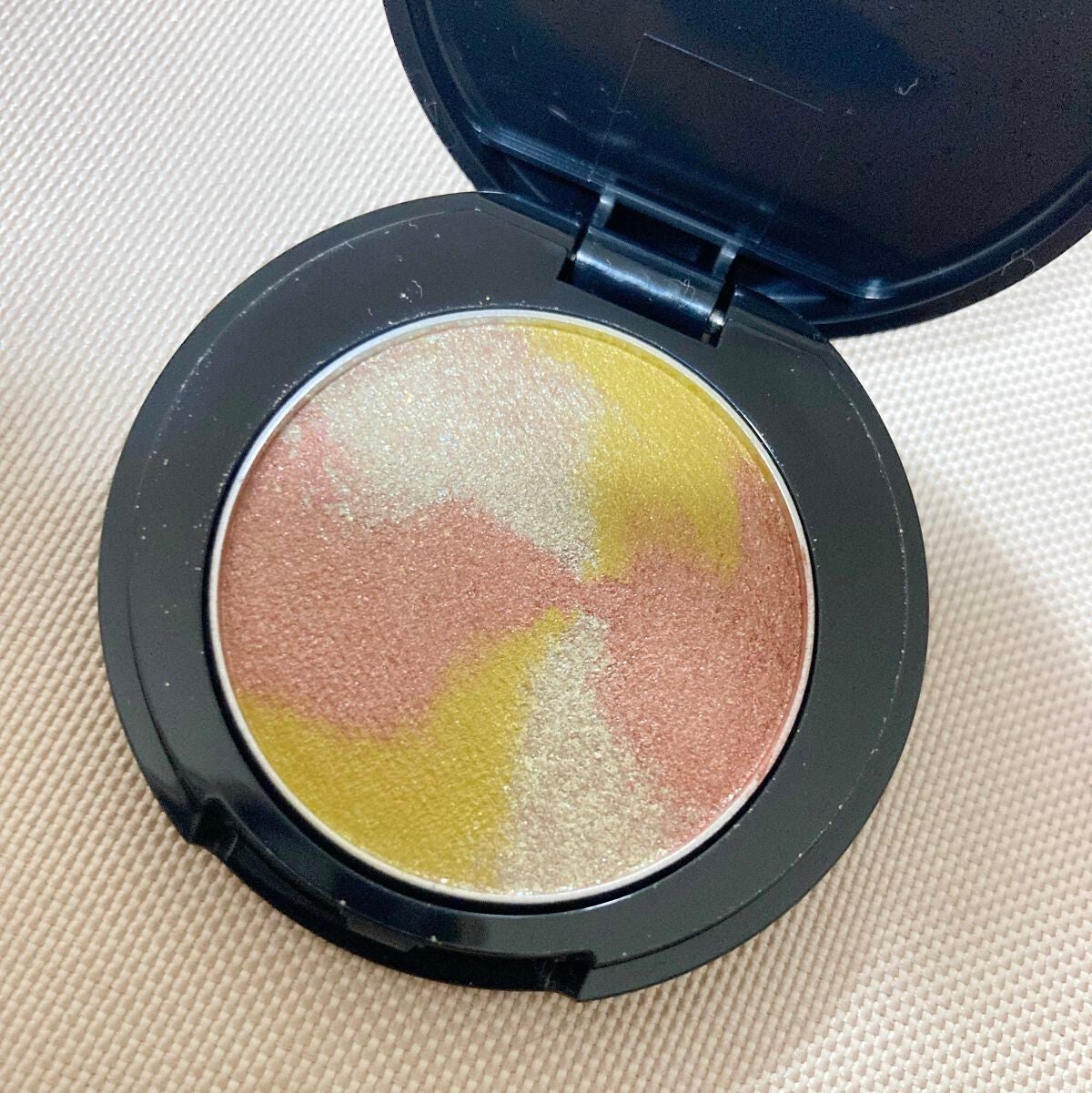 KATE 魂コレクション レアマーブルカラー/KATE/アイシャドウパレットを使ったクチコミ(4枚目)