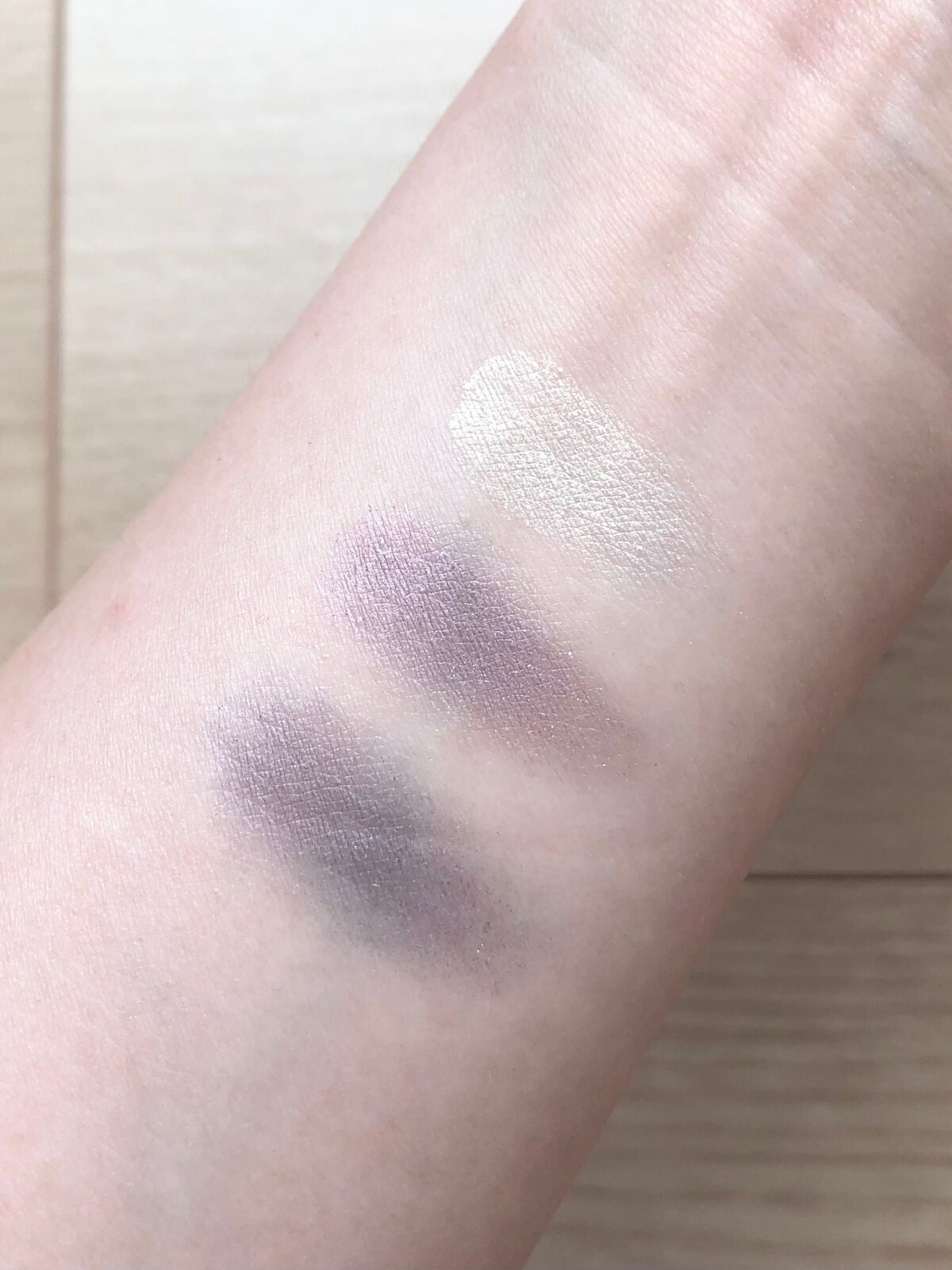 トーンアップアイシャドウ/CEZANNE/アイシャドウパレットを使ったクチコミ(2枚目)