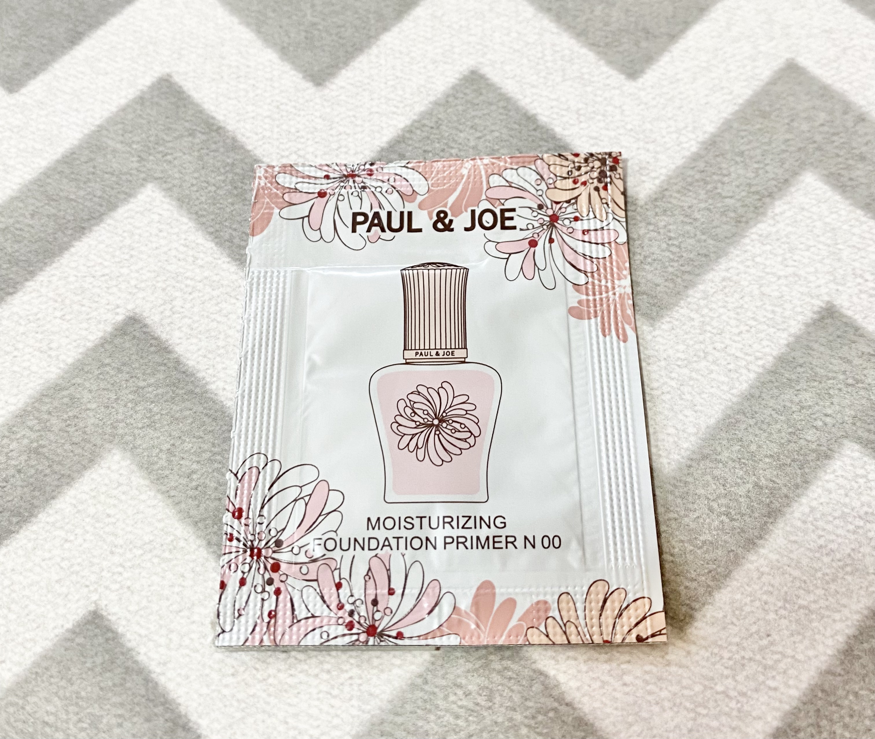 モイスチュアライジング プライマー/PAUL & JOE BEAUTE/化粧下地を使ったクチコミ（1枚目）