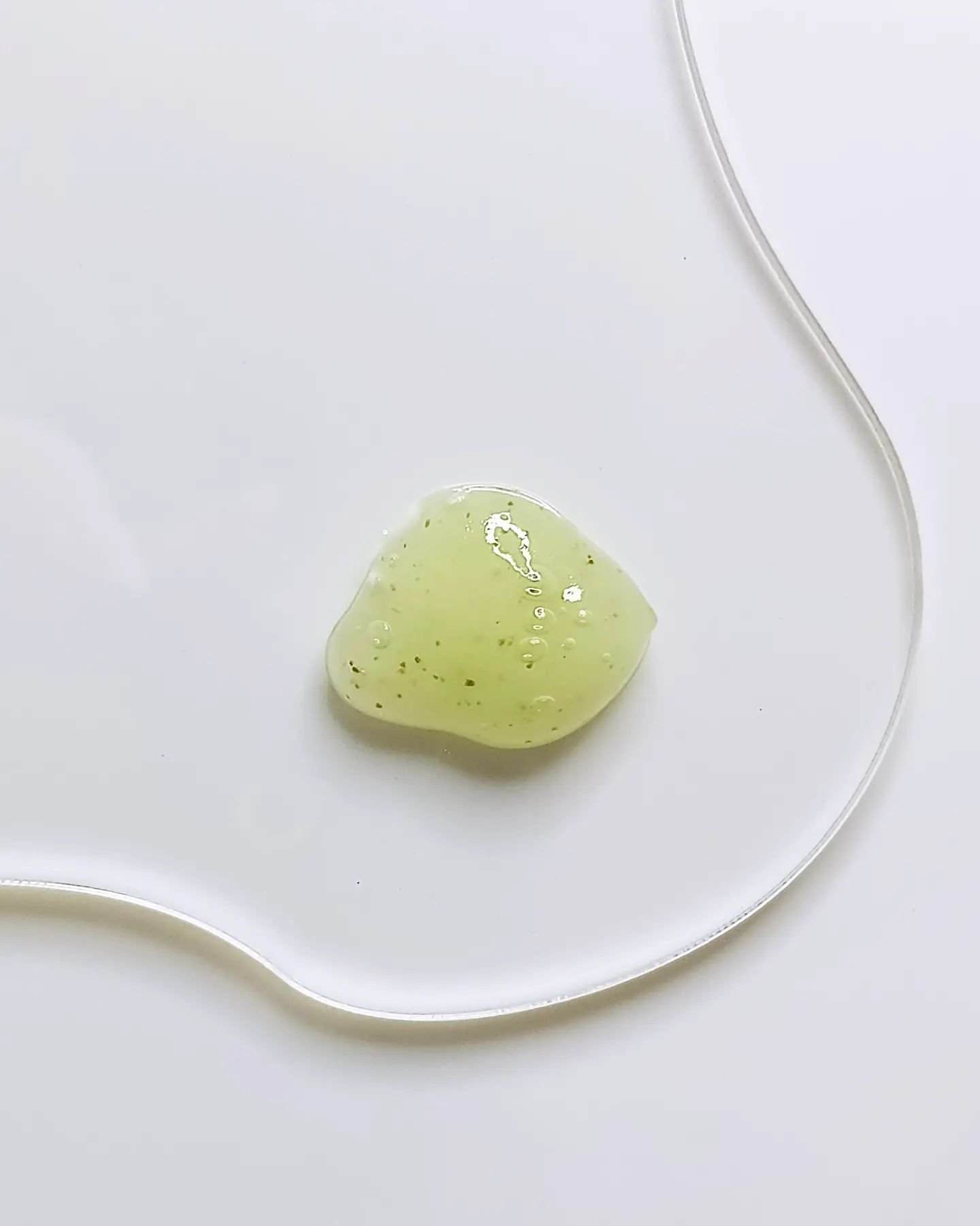 クリーンイットゼロポアティーツリーピーリングジェル/BANILA CO/ピーリングを使ったクチコミ（2枚目）