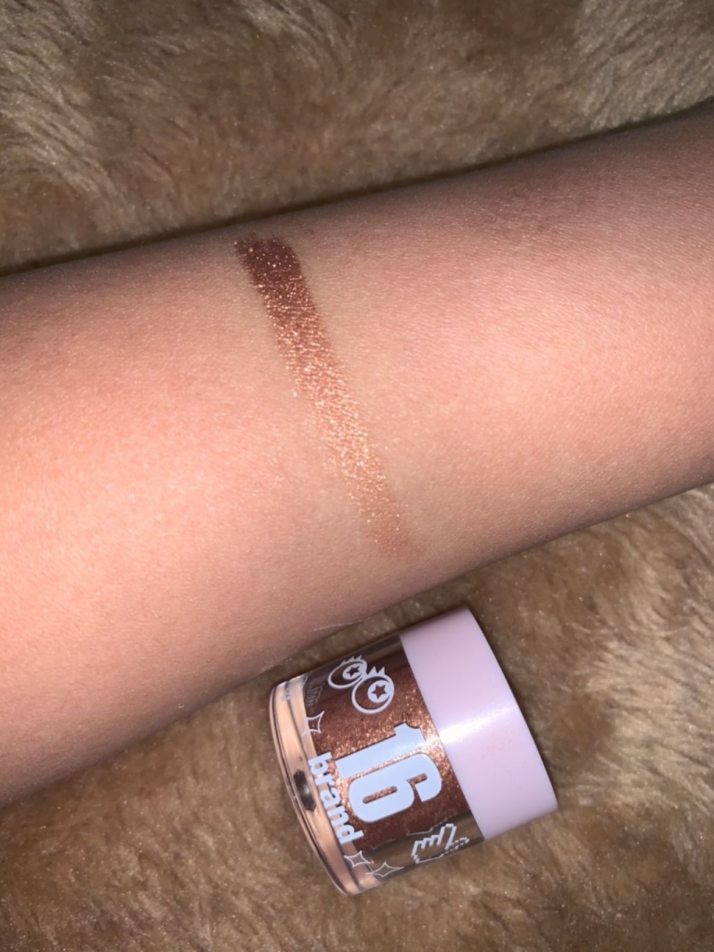 16CANDY ROCK PEAEL POWDER/16BRAND/単色アイシャドウを使ったクチコミ（2枚目）