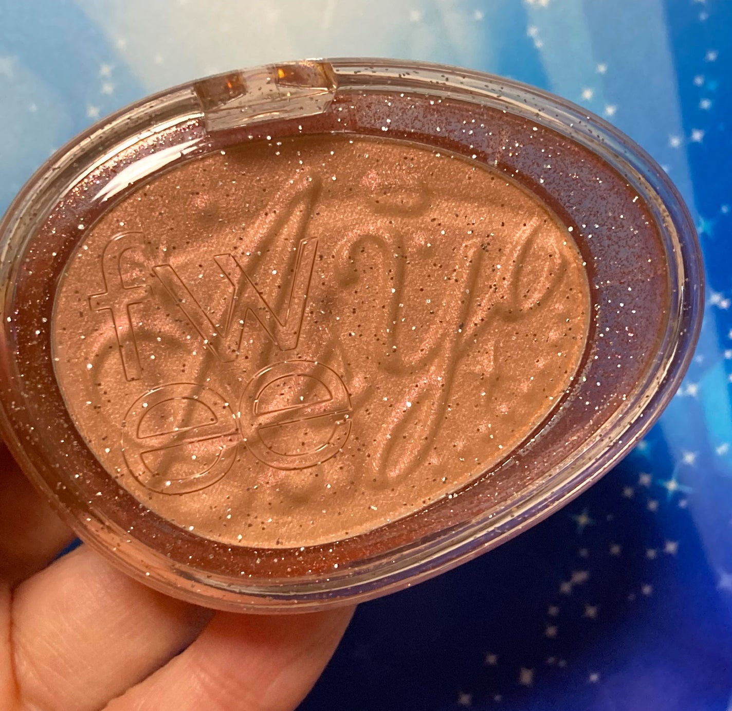 フィー グリッツストーンハイライター/fwee/パウダーハイライトを使ったクチコミ(2枚目)