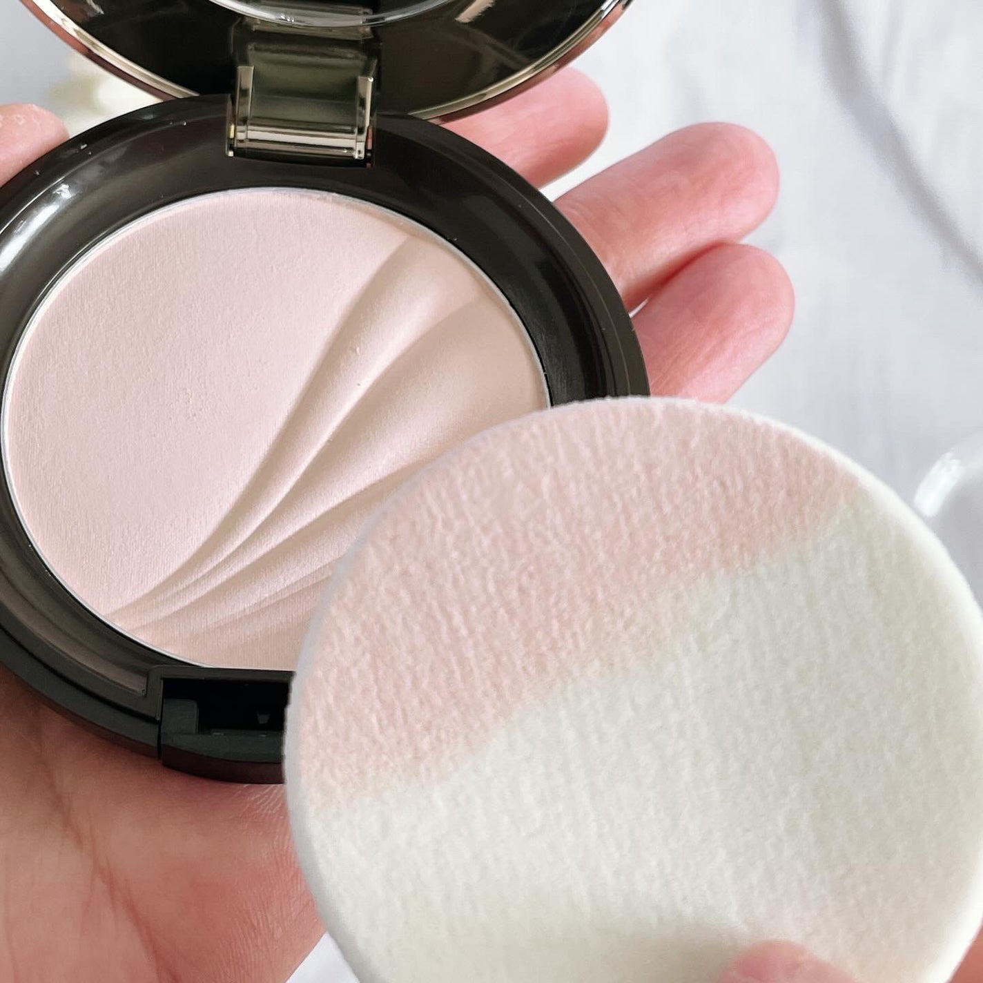 フェイスアップ プレストパウダー SPF23 / PA++/COVERMARK/プレストパウダーを使ったクチコミ(8枚目)