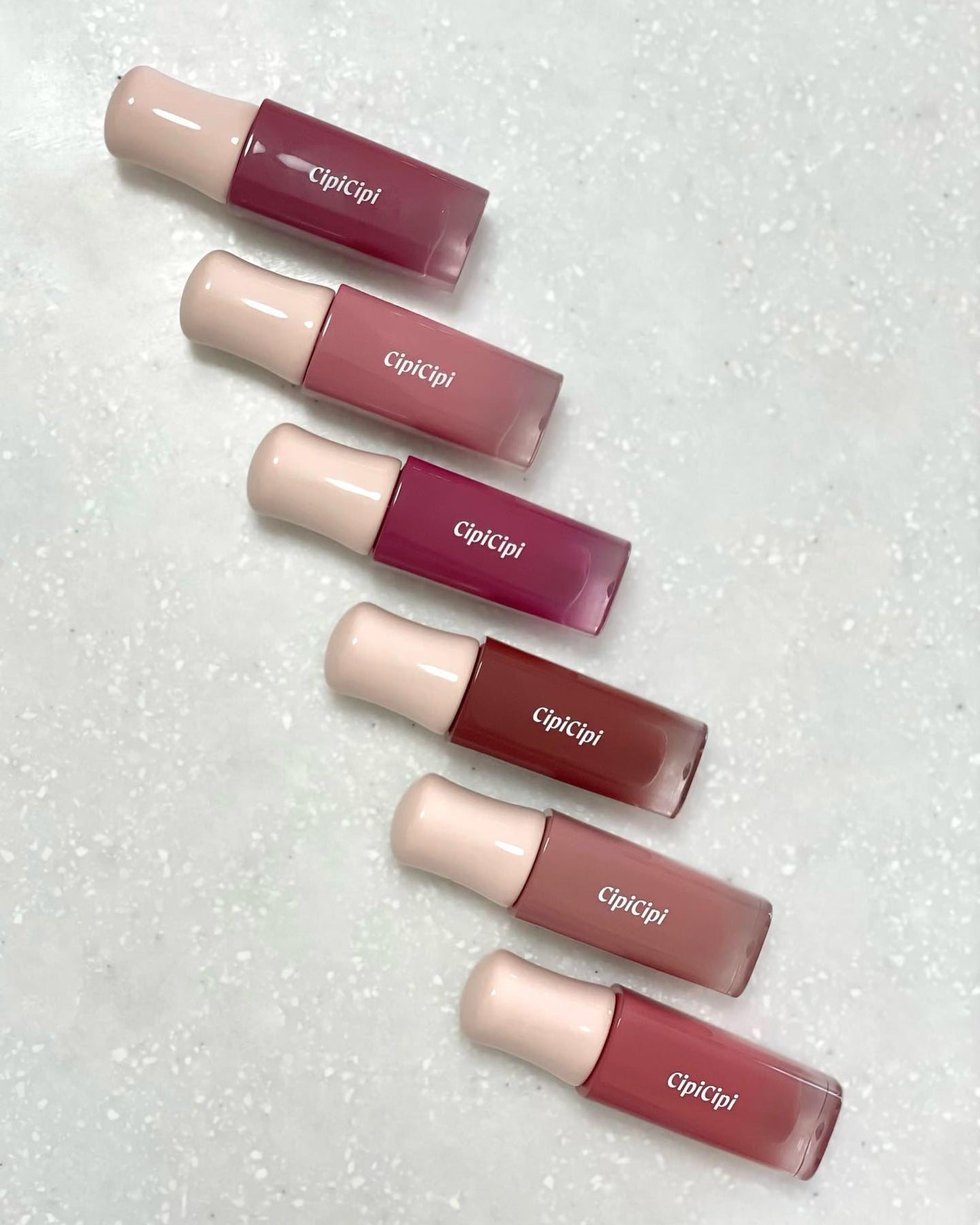 maki on LIPS 「CipiCipiの新作ティント『デューイ フィルム ティント』..」(4枚目)