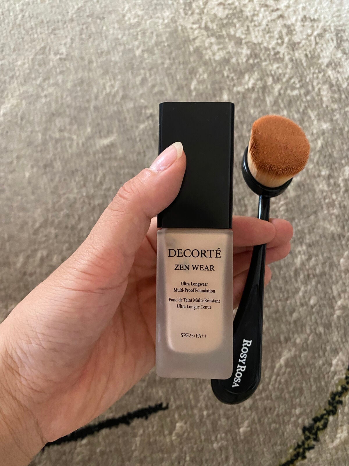 Mð¯â¡ã¡ãã on LIPS ããã£ã𿬲ããã£ãCOSMEDECORTEã®ãã¡ã³ãâšæ°Žãœã䌞ã³..ãïŒ1æç®ïŒ