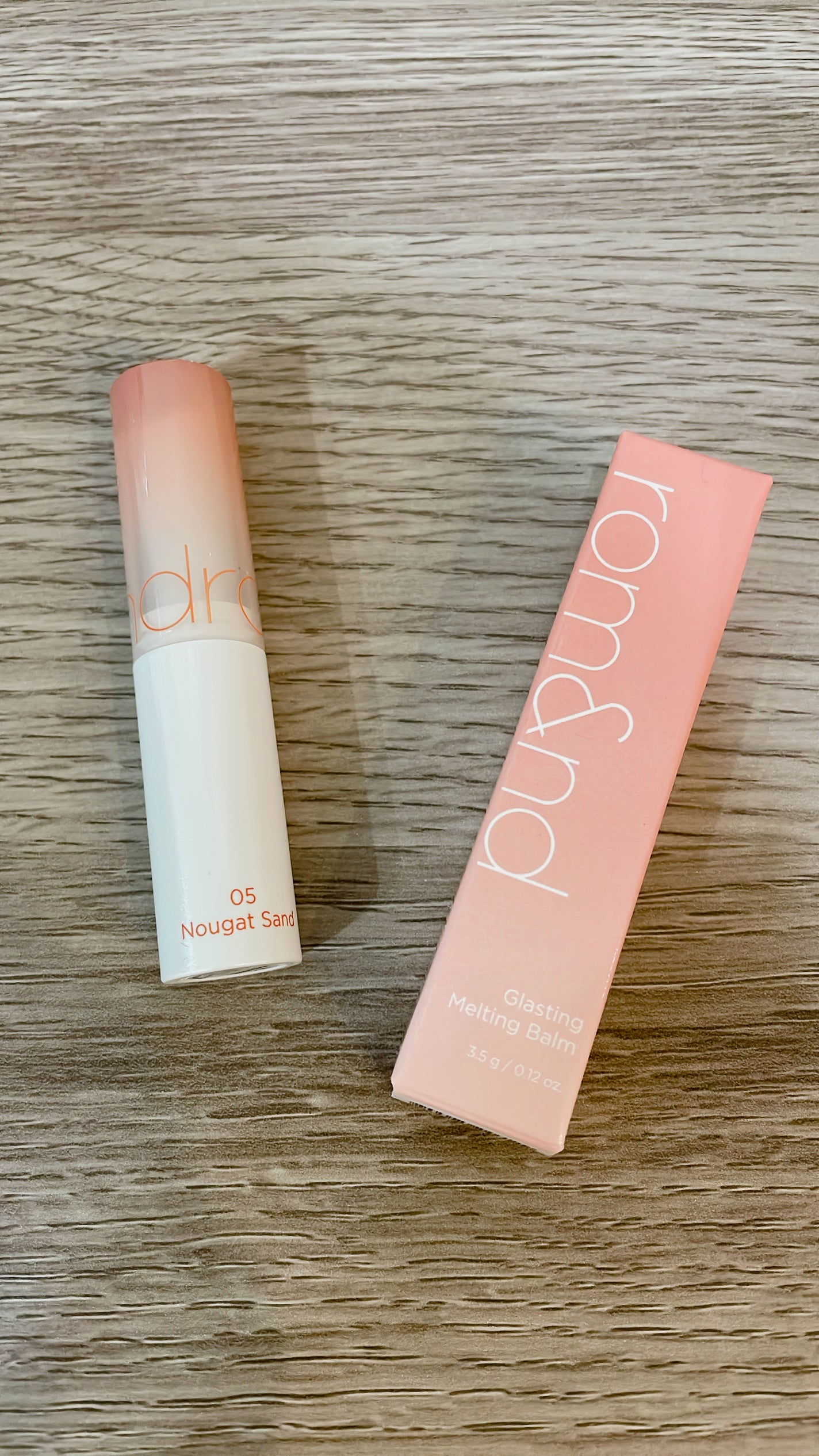 グラスティングメルティングバーム/rom&nd/リップバームを使ったクチコミ(1枚目)