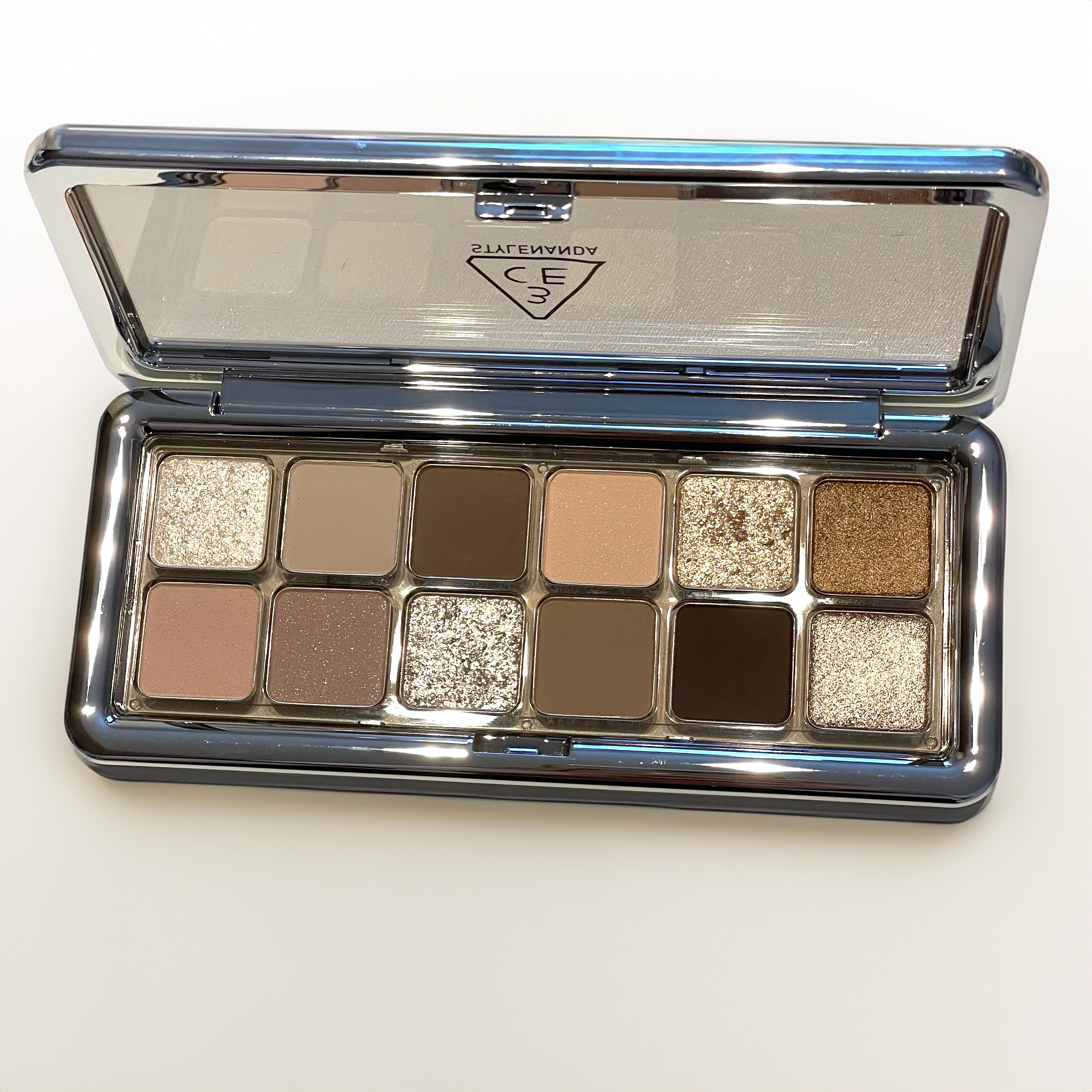 3CE ニューテイク アイシャドウパレット/3CE/アイシャドウパレットを使ったクチコミ（2枚目）