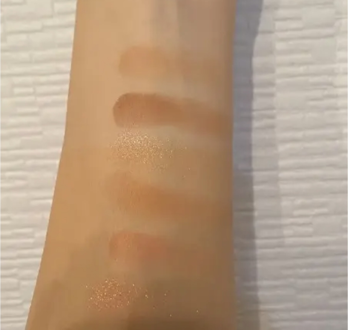 COLOR FIT EYE PALETT (SIX) /Barbie×EGLIPS /アイシャドウパレットを使ったクチコミ（3枚目）