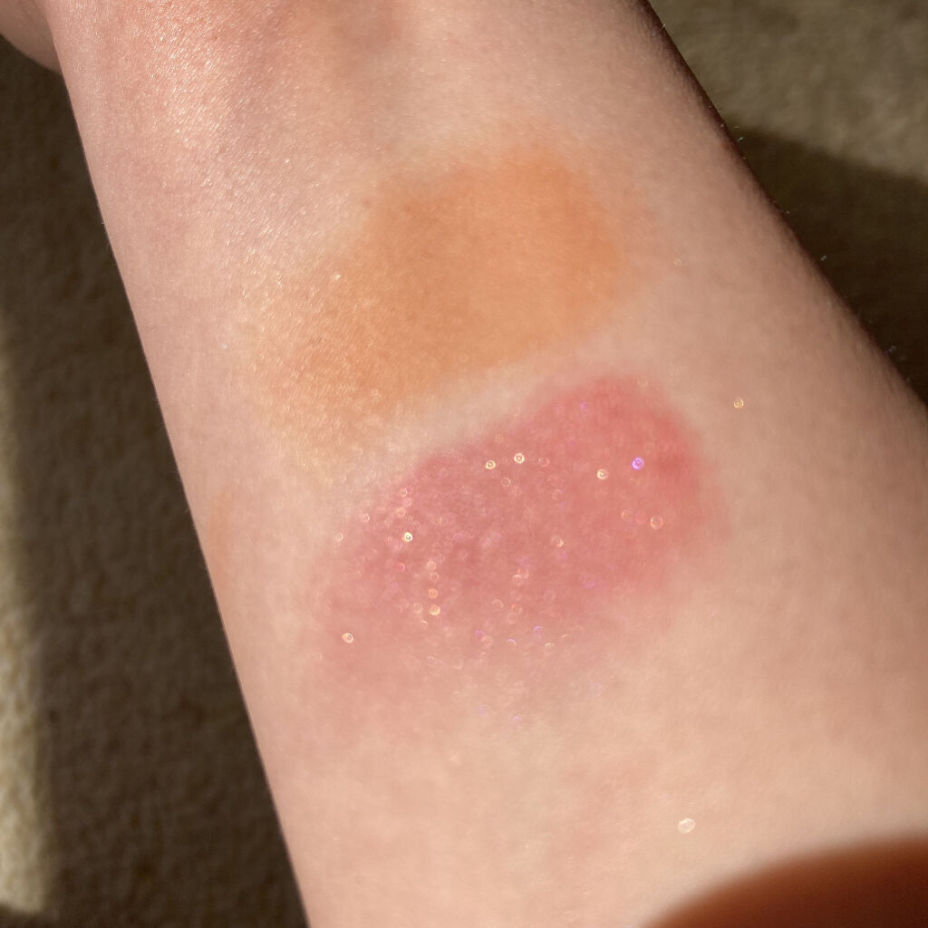 カラーリキッド 02ベリー/CandyDoll/リキッドチークを使ったクチコミ（3枚目）