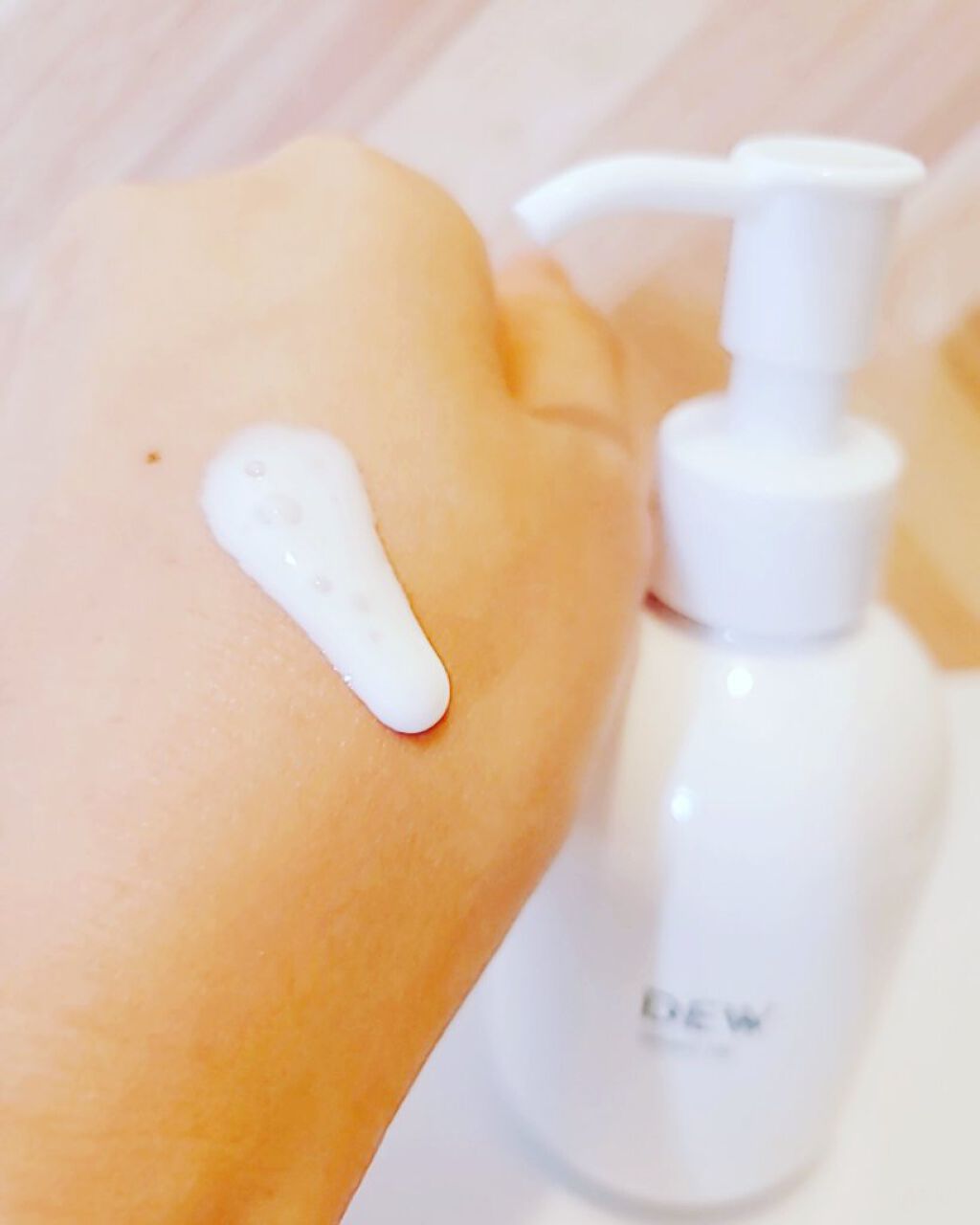 白色オイル/DEW/美容液を使ったクチコミ(2枚目)