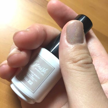 *ジーニッシュ マニキュア No.22 ホーリー

最近のお気に入り、ジーニッシュのマニキュア💅
トップコートなしでもつやつやの仕上がり。

この色は、落ち着いてるけど細かいラメがたっぷり入ってるからテ