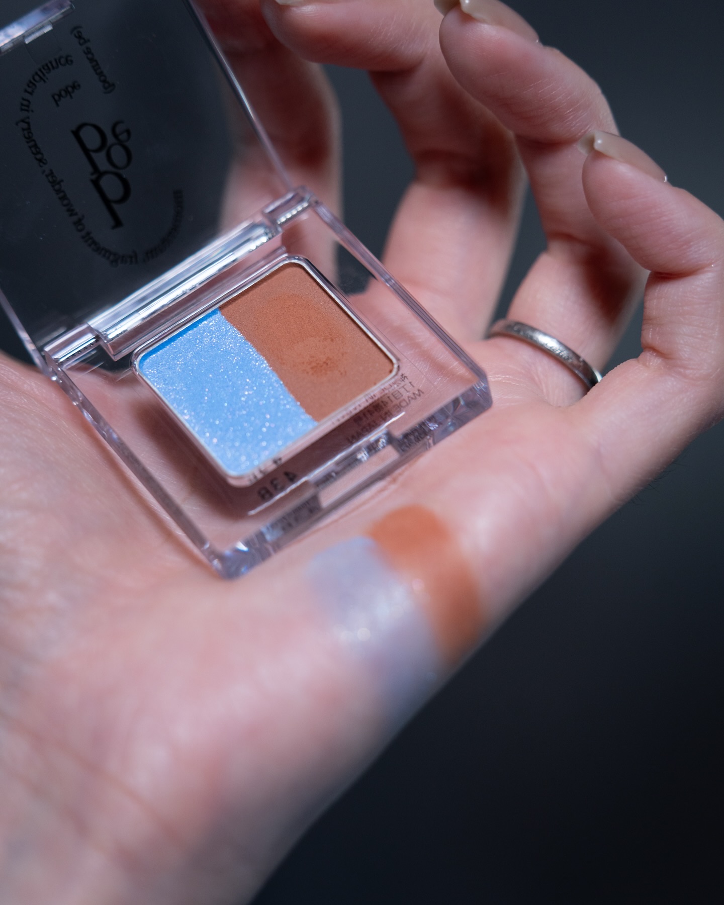 プレスドアイシャドウ/bobe/単色アイシャドウを使ったクチコミ（3枚目）