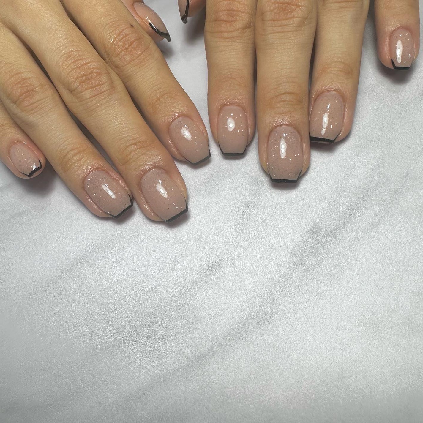 kanna on LIPS 「・・・𝔽𝕝𝕒𝕤𝕙×𝕓𝕝𝕒𝕔𝕜𝕤𝕜𝕚𝕟𝕟𝕪𝕗𝕣𝕖𝕟𝕔𝕙🖤✨前のマ..」(4枚目)