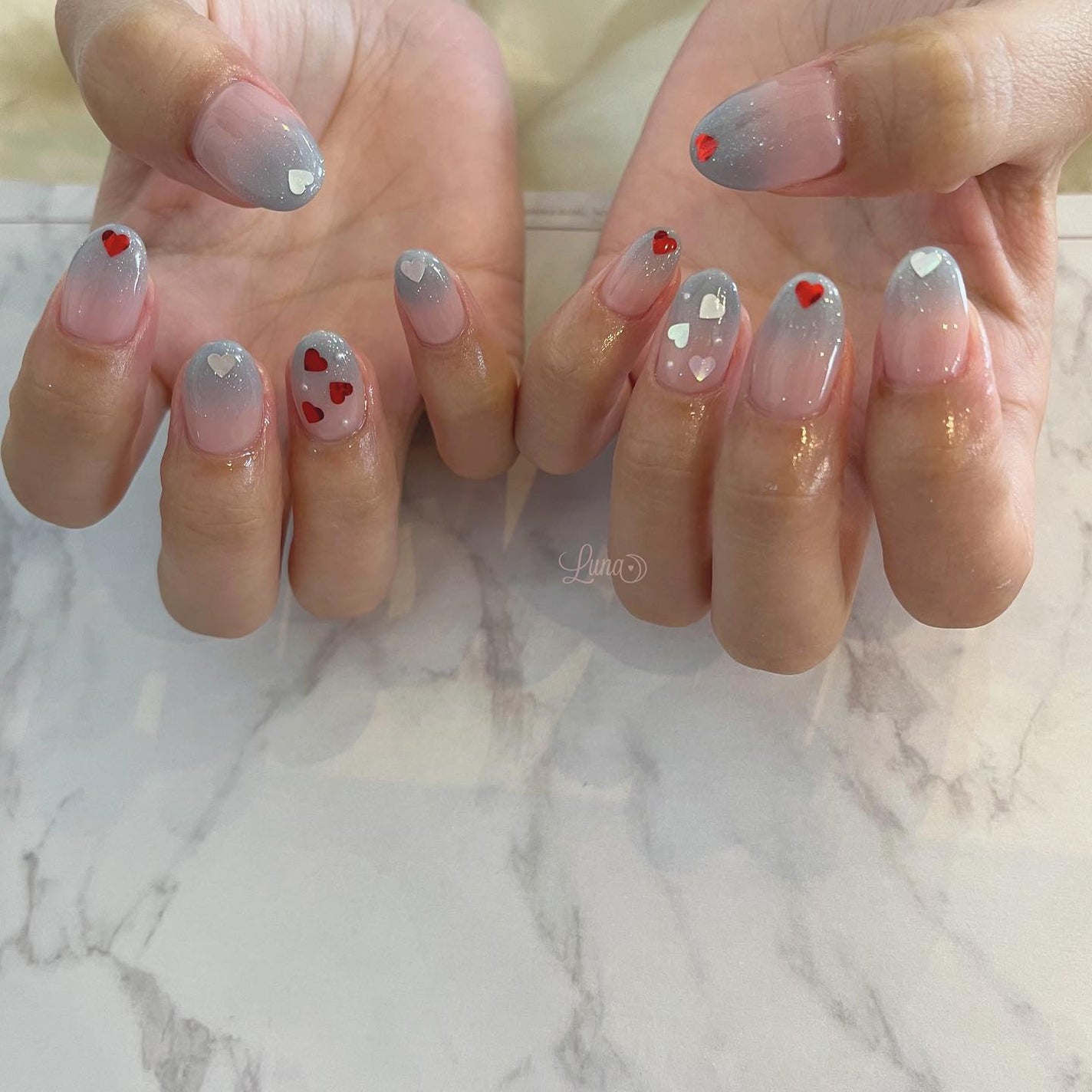 Iuna. Mizuki on LIPS 「.お持ち込みdesign参考に🐋❤️#nail#nailsta..」(2枚目)