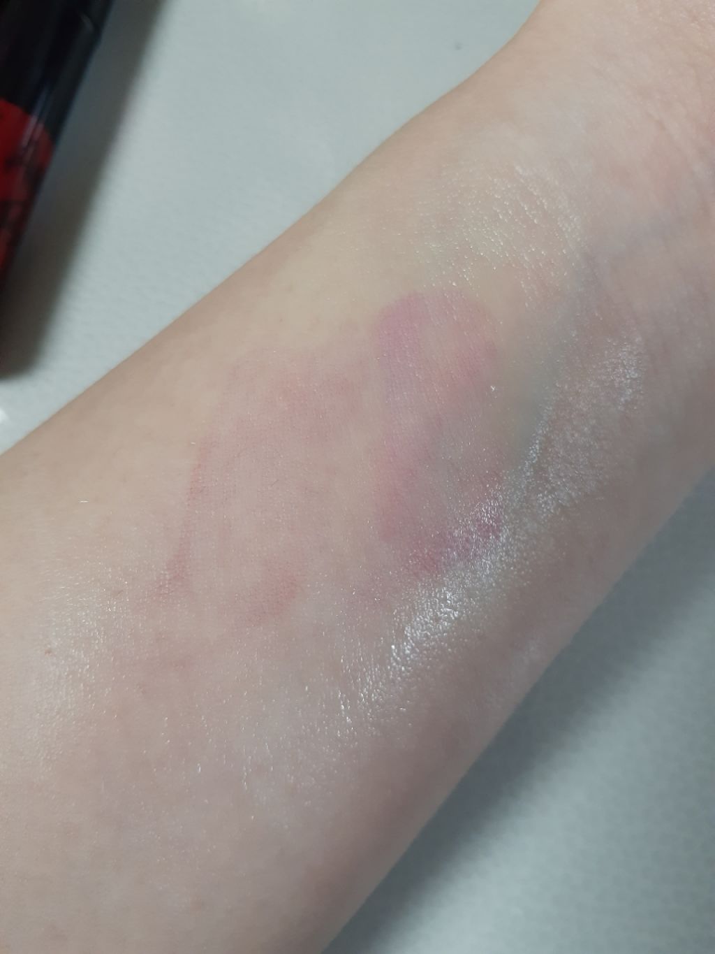 アクアリィ ブースト リップラッカー/リンメル ロンドン/リップグロスを使ったクチコミ（2枚目）