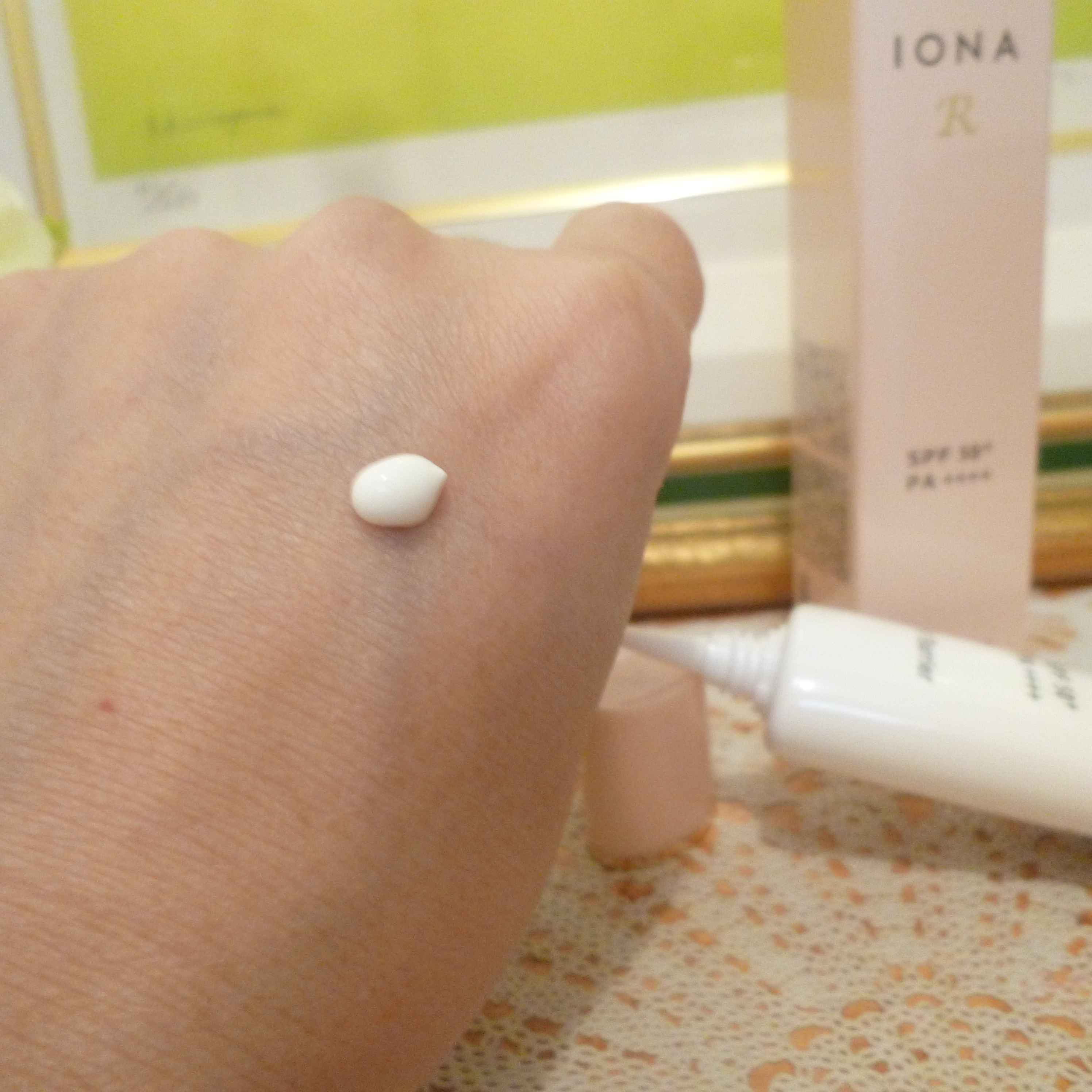 UV バリア/イオナR (イオナアール)/日焼け止めクリームを使ったクチコミ（3枚目）