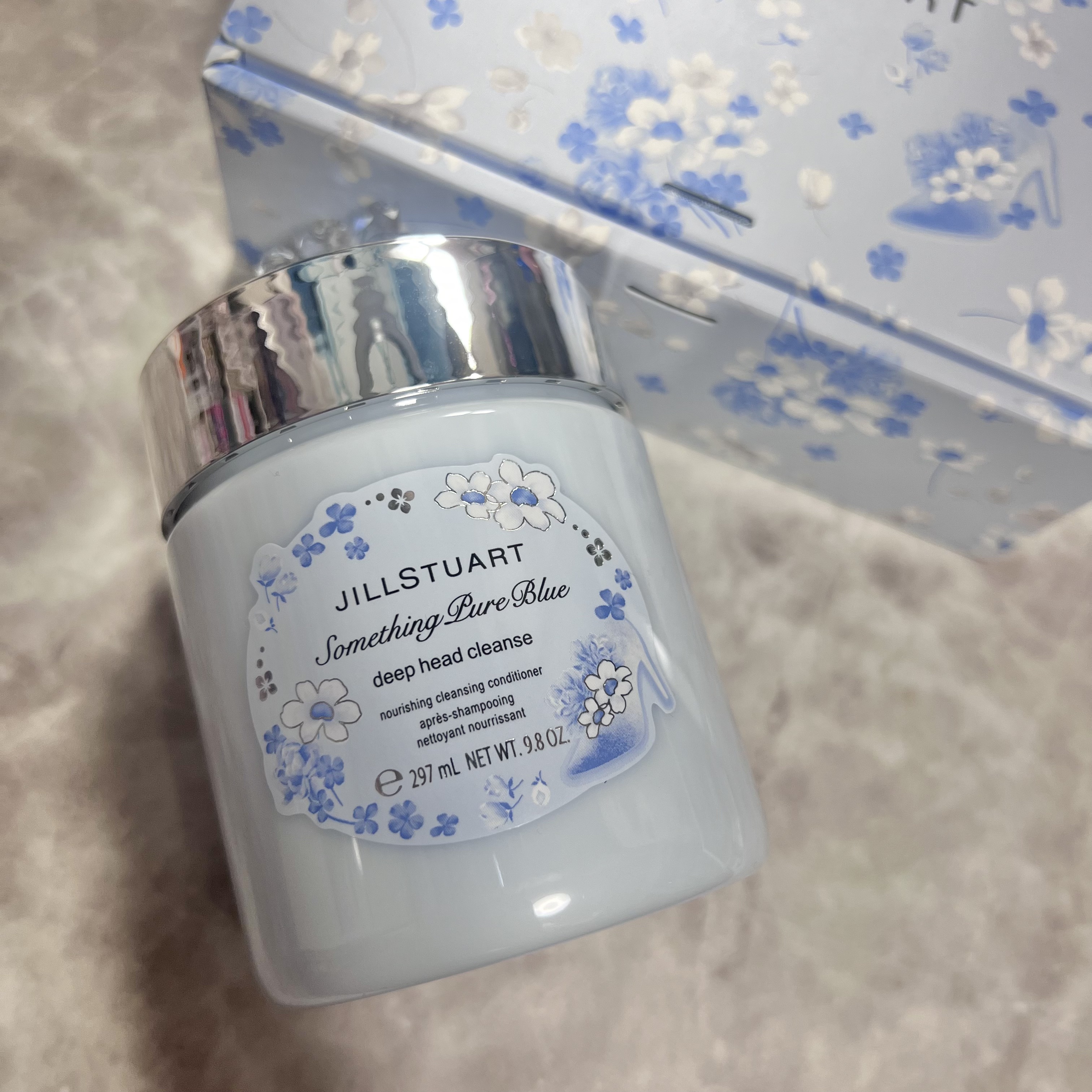 ジルスチュアート サムシングピュアブルー ディープヘッドクレンズ/JILL STUART/市販シャンプーを使ったクチコミ（1枚目）