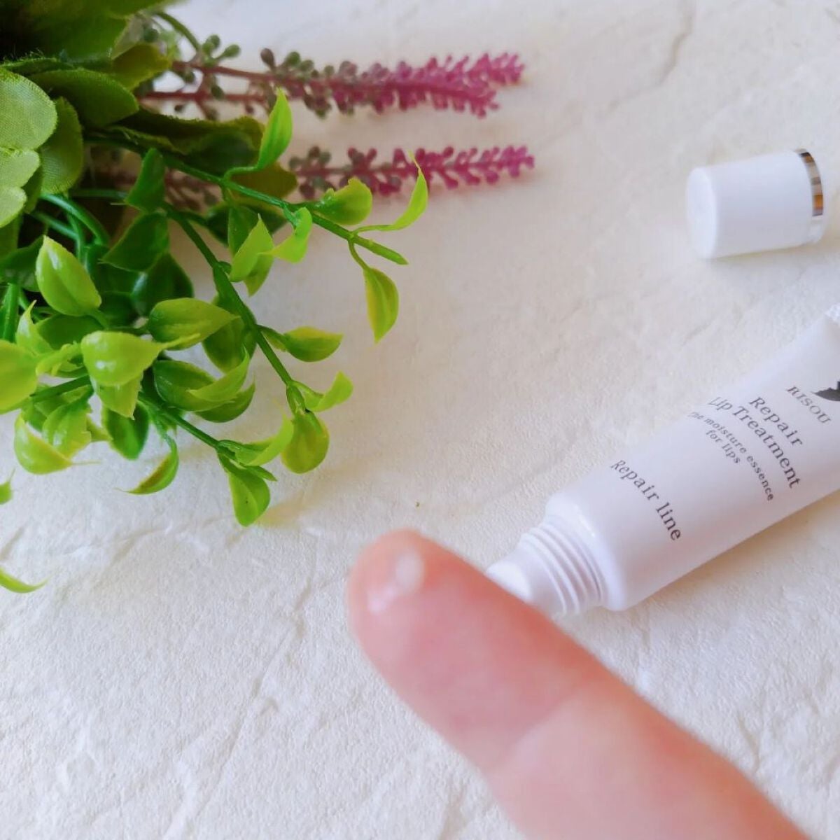 きゃな on LIPS 「お肌と同じように唇もエイジングケア※新発売のリソウリペアリップ..」(4枚目)