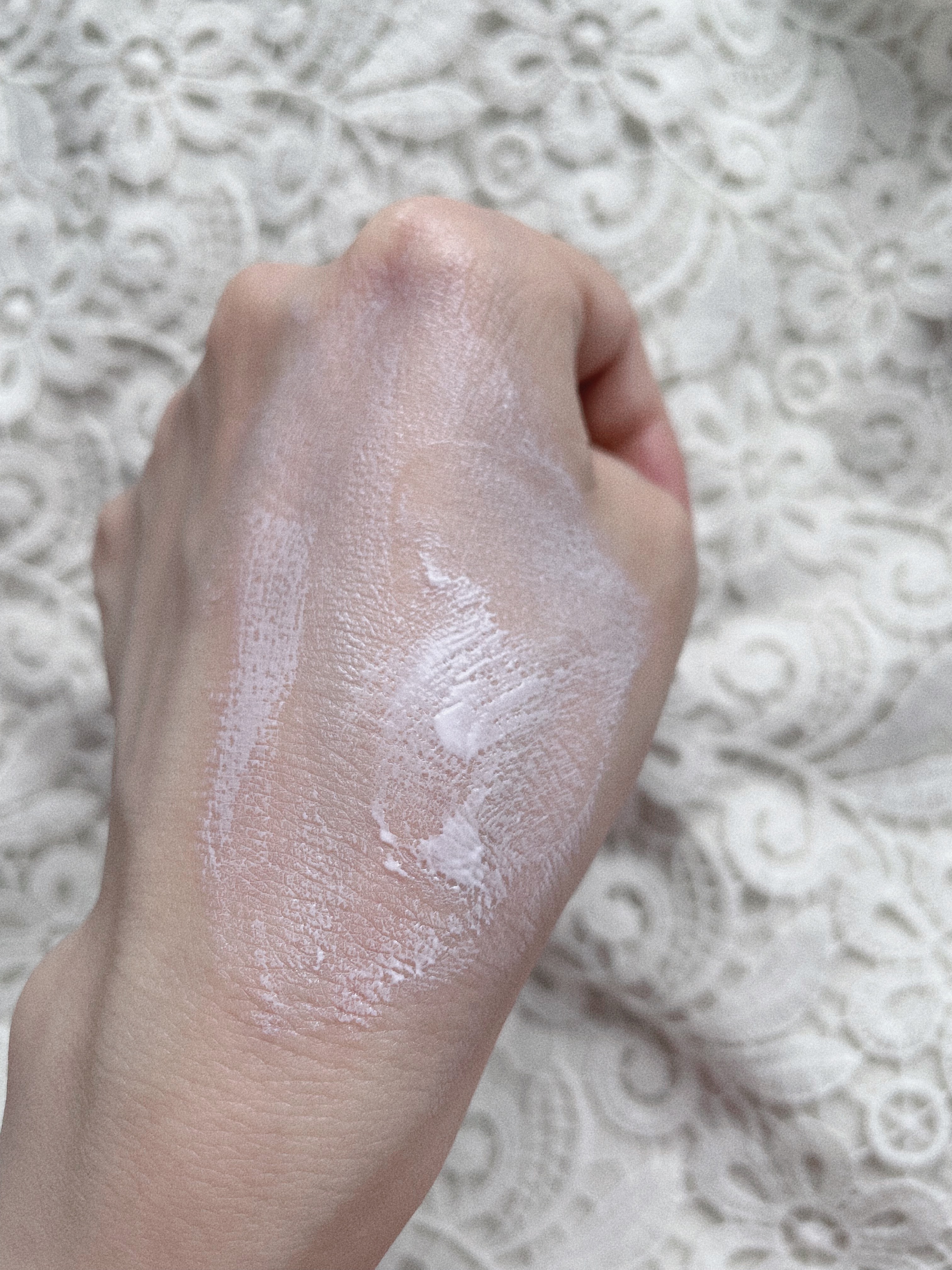 ブライトニングUV ジェル N/アネッサ/化粧下地を使ったクチコミ（3枚目）