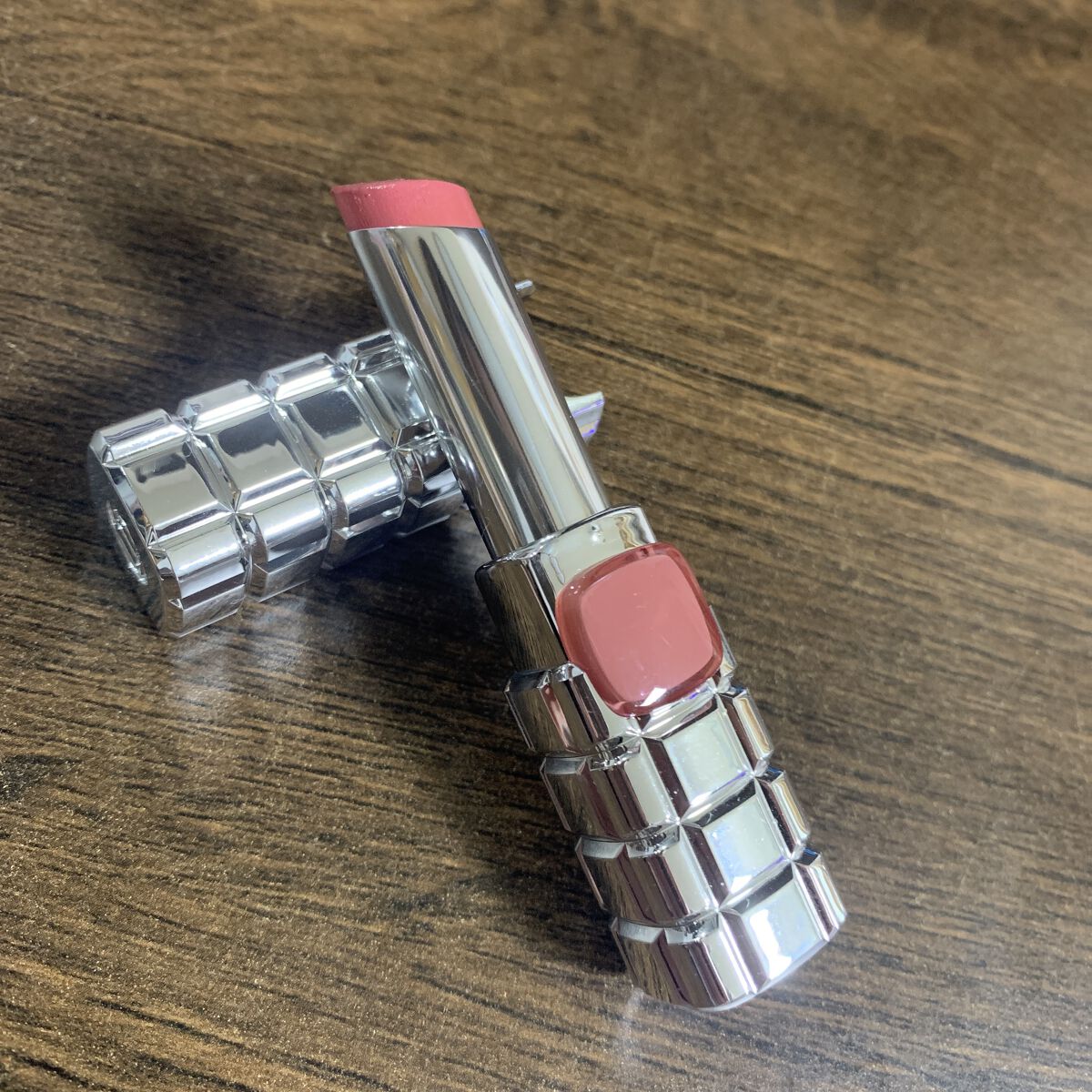 シャインオン 905 ティーローズエターニテ/ロレアル パリ/口紅を使ったクチコミ（2枚目）