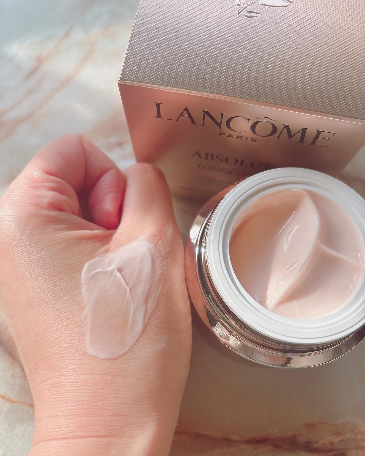 アプソリュ ザ ソフトクリーム/LANCOME/フェイスクリームを使ったクチコミ(4枚目)